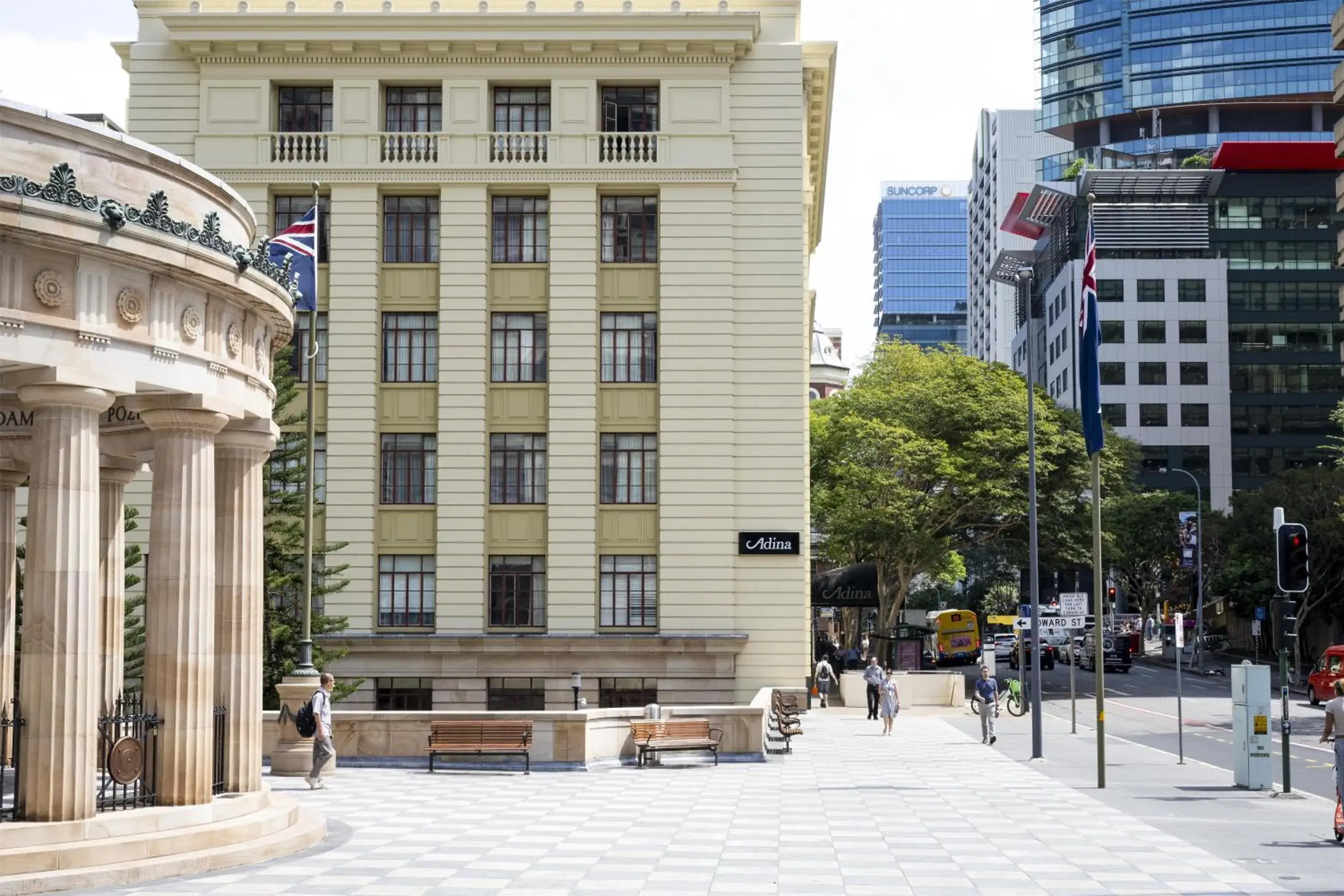 Property building in Adina Apartment Hotel Brisbane Anzac Square Property building in Adina Apartment Hotel Brisbane Anzac Square