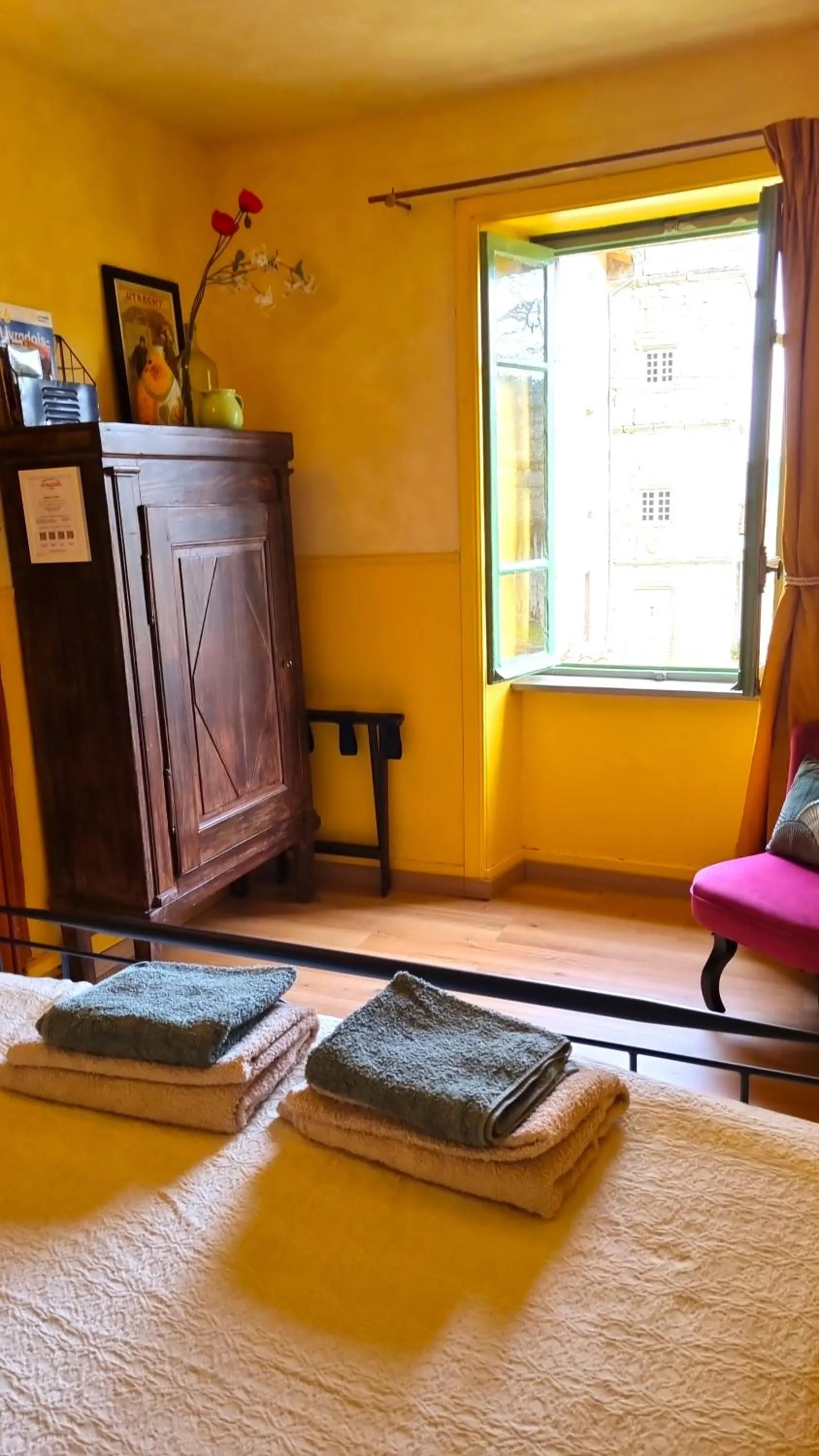 Bedroom, Bed in Chambres d'Hôtes La Fougeraie