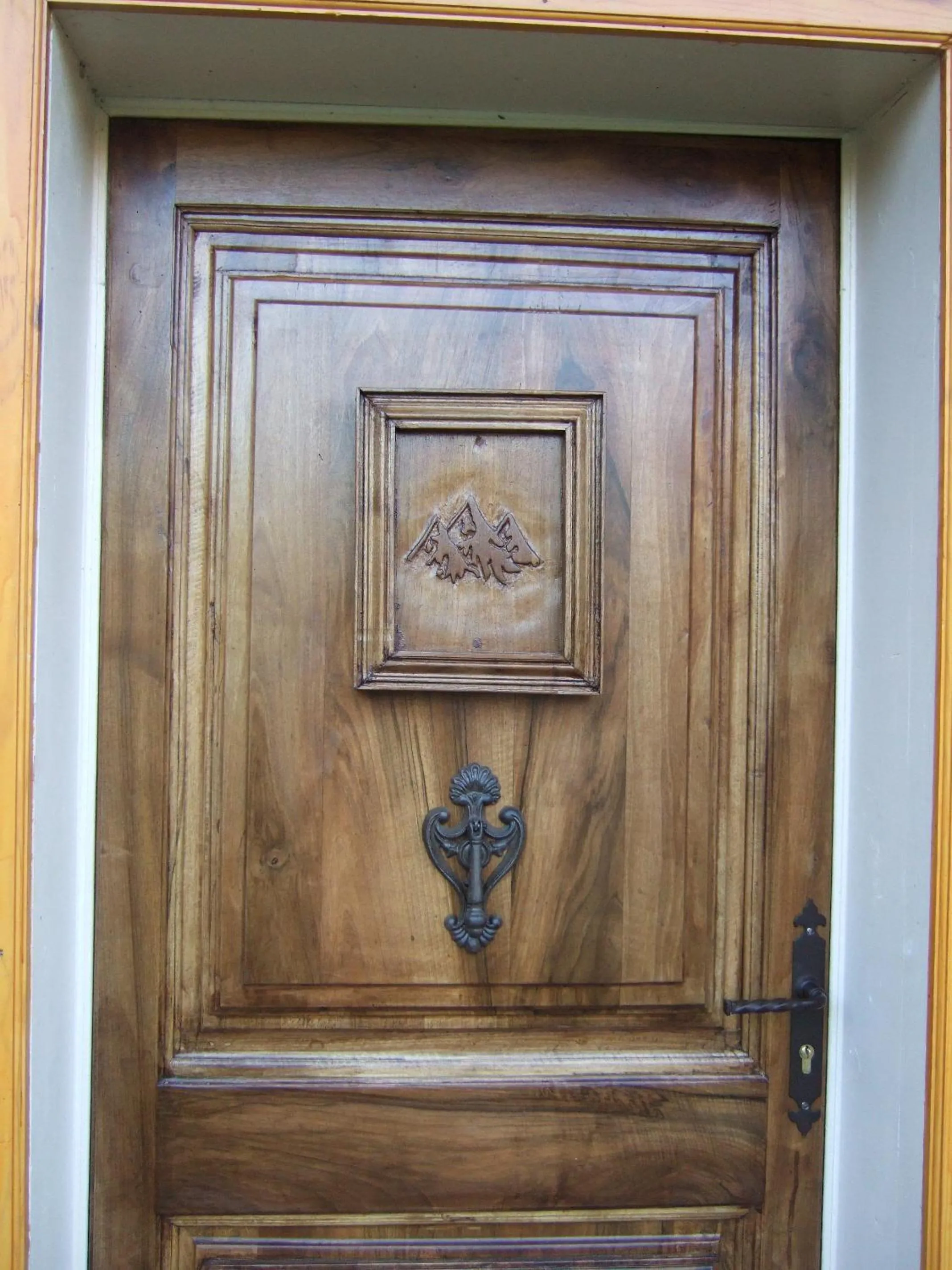 Facade/entrance in La Maison de l'Epousée B&B