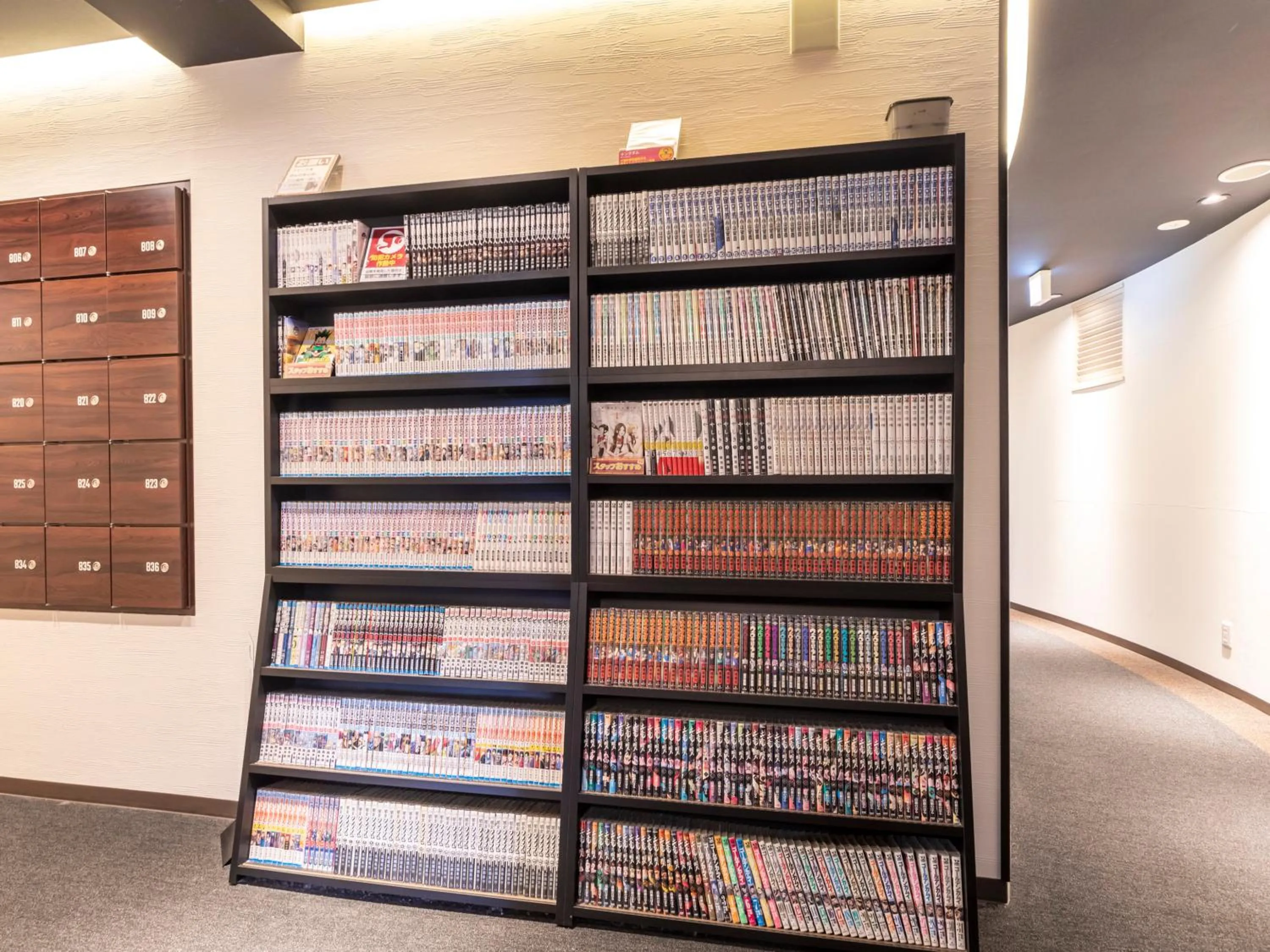 Library in Tabist CapsuleHotel APODS Himeji Station