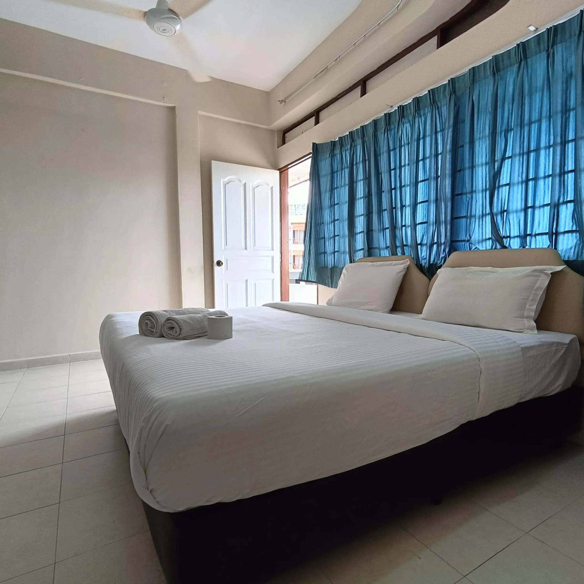 Bed in Kota Lodge Guest House