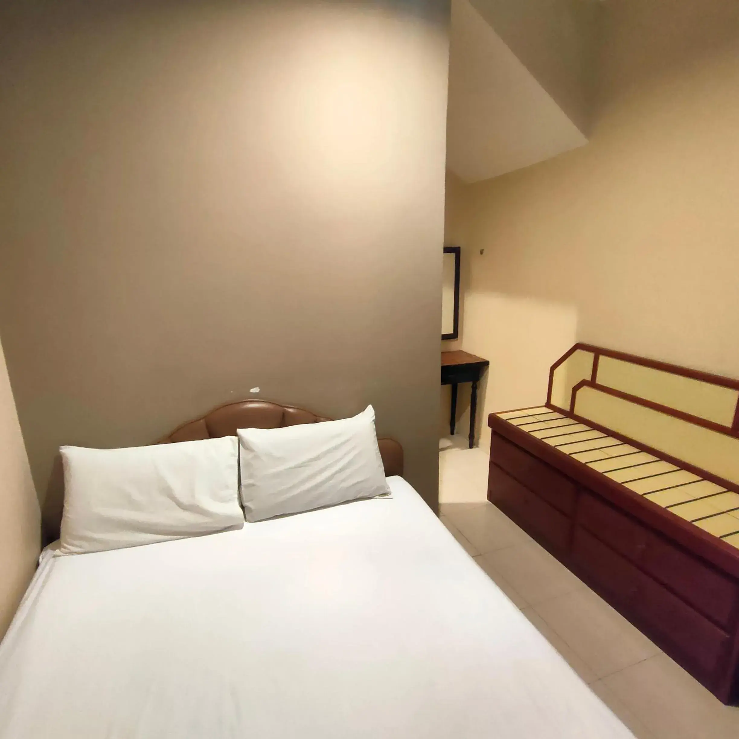 Bedroom, Bed in Kota Lodge Guest House Bedroom, Bed in Kota Lodge Guest House