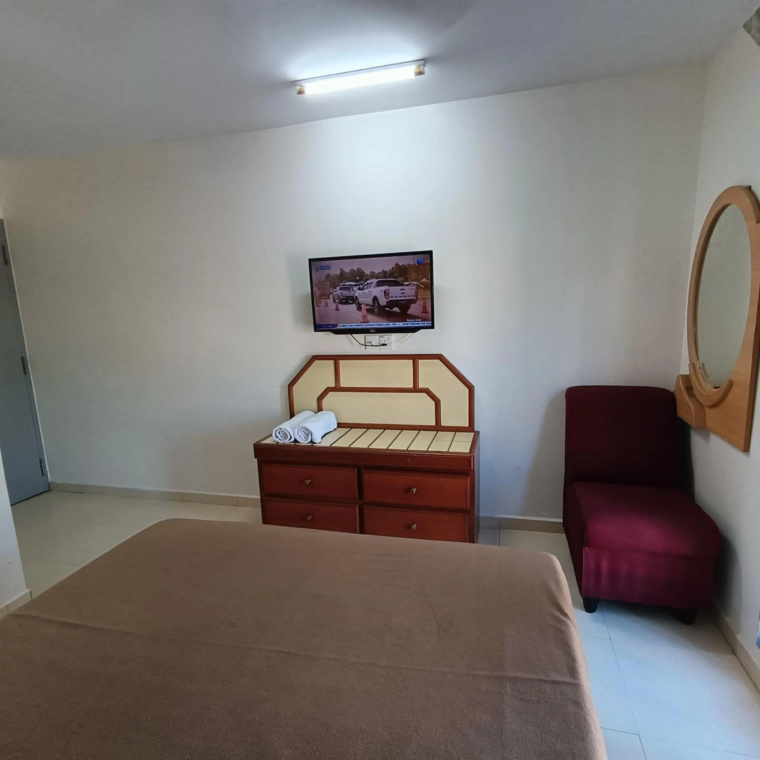 Photo of the whole room, Bed in Kota Lodge Guest House