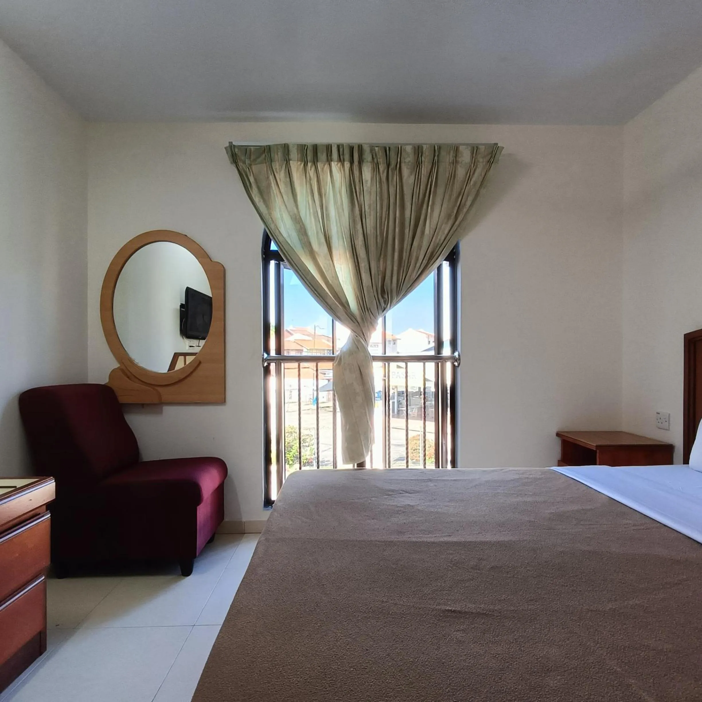 Photo of the whole room, Bed in Kota Lodge Guest House