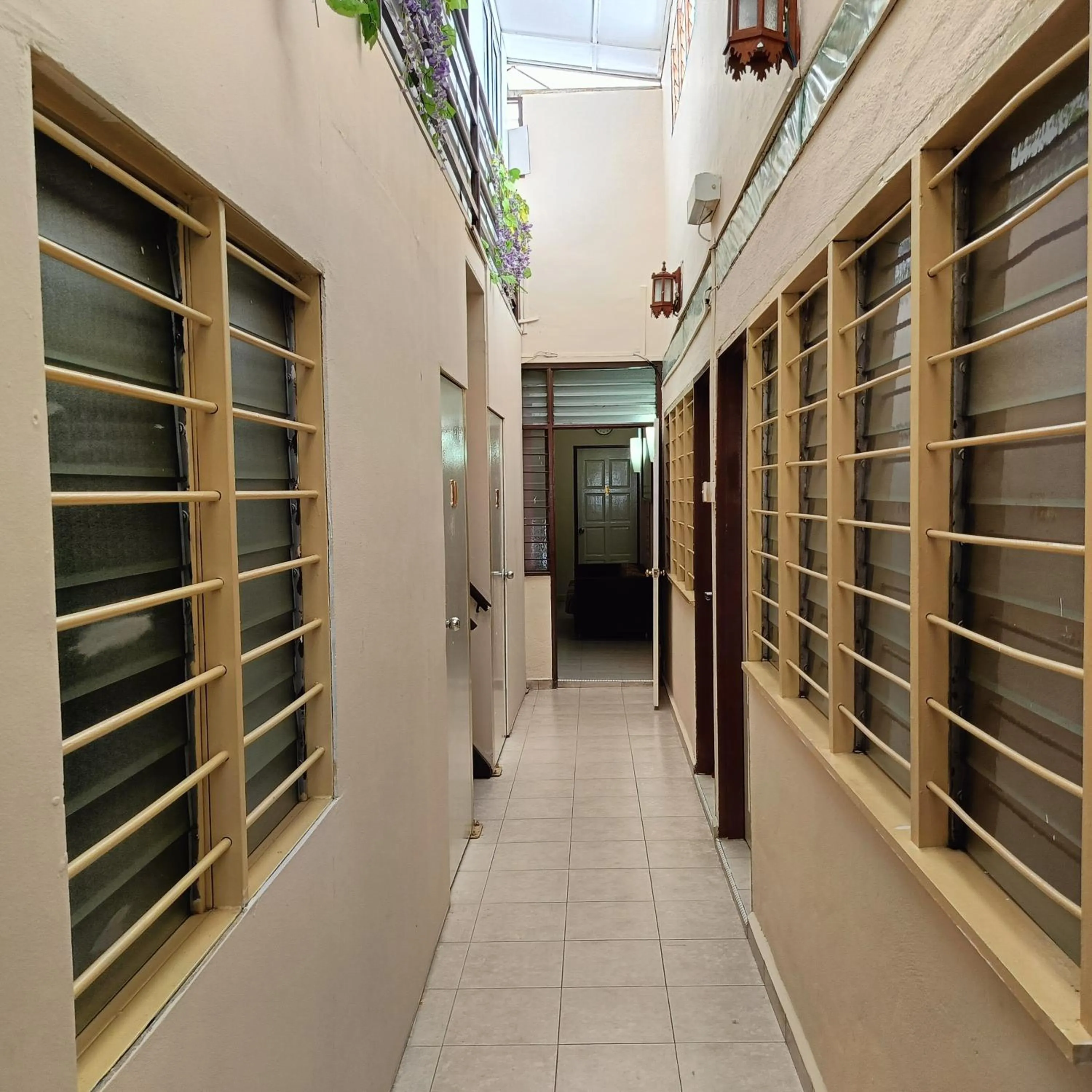 Property building in Kota Lodge Guest House