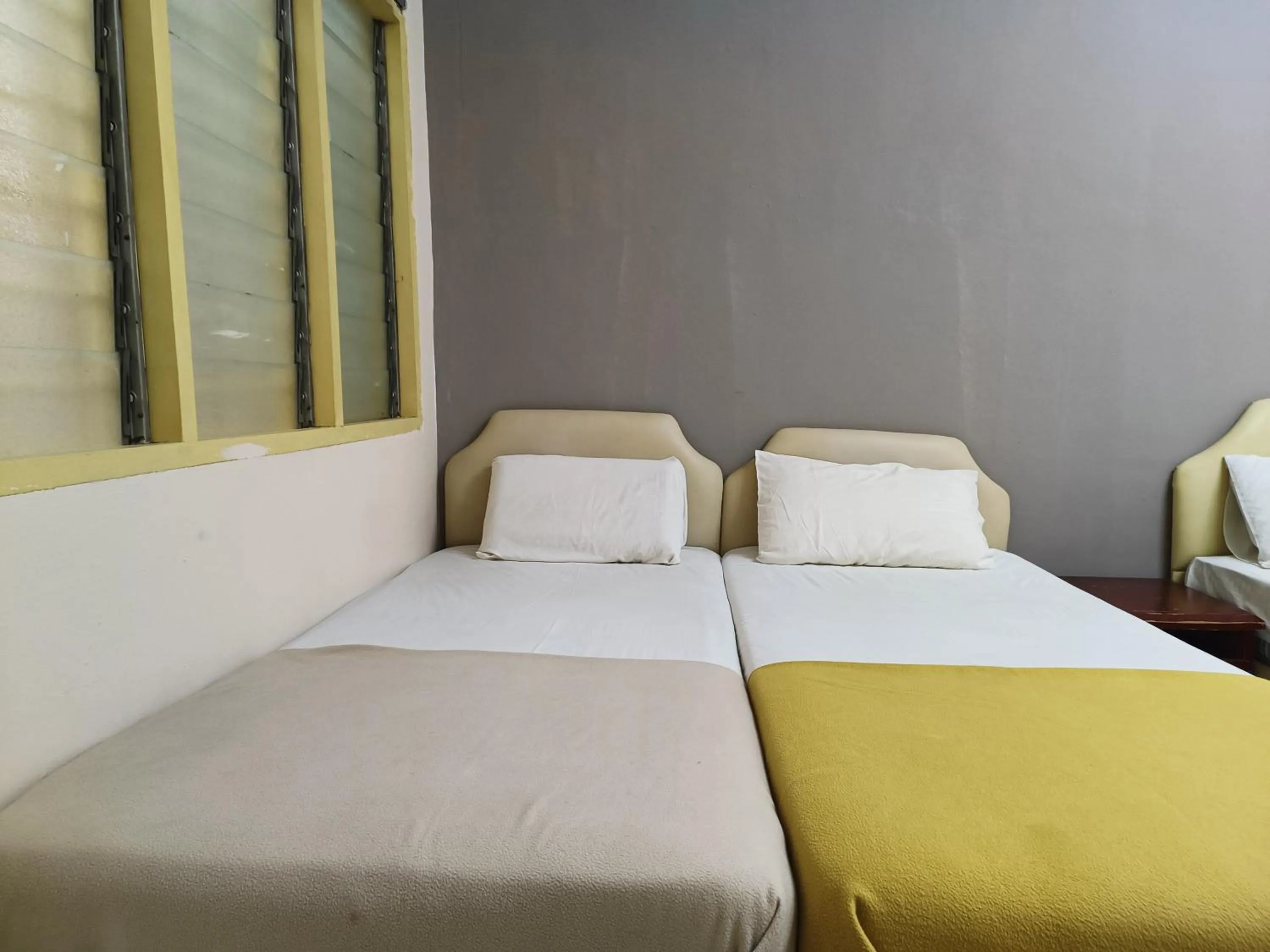 Bed in Kota Lodge Guest House