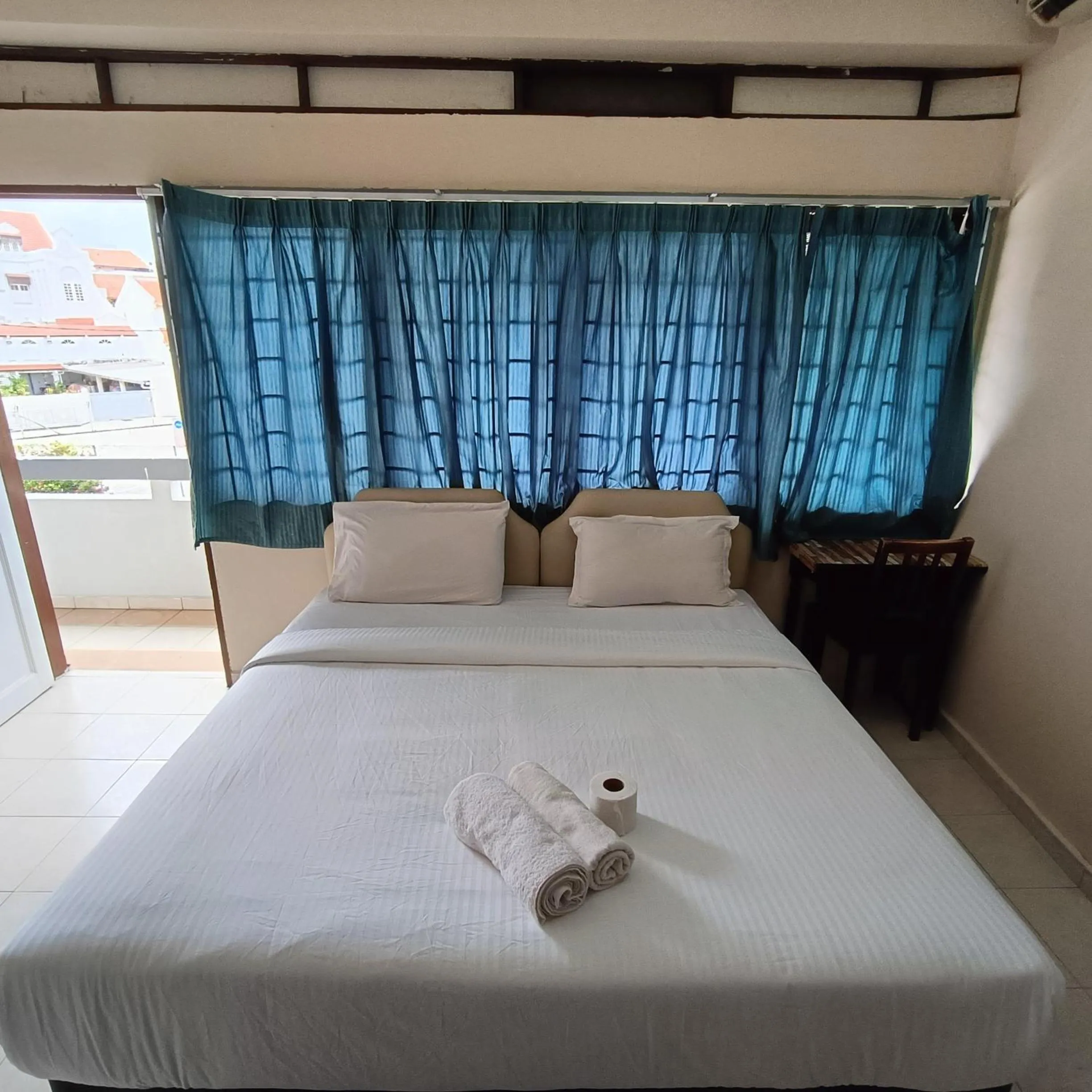 Bed in Kota Lodge Guest House