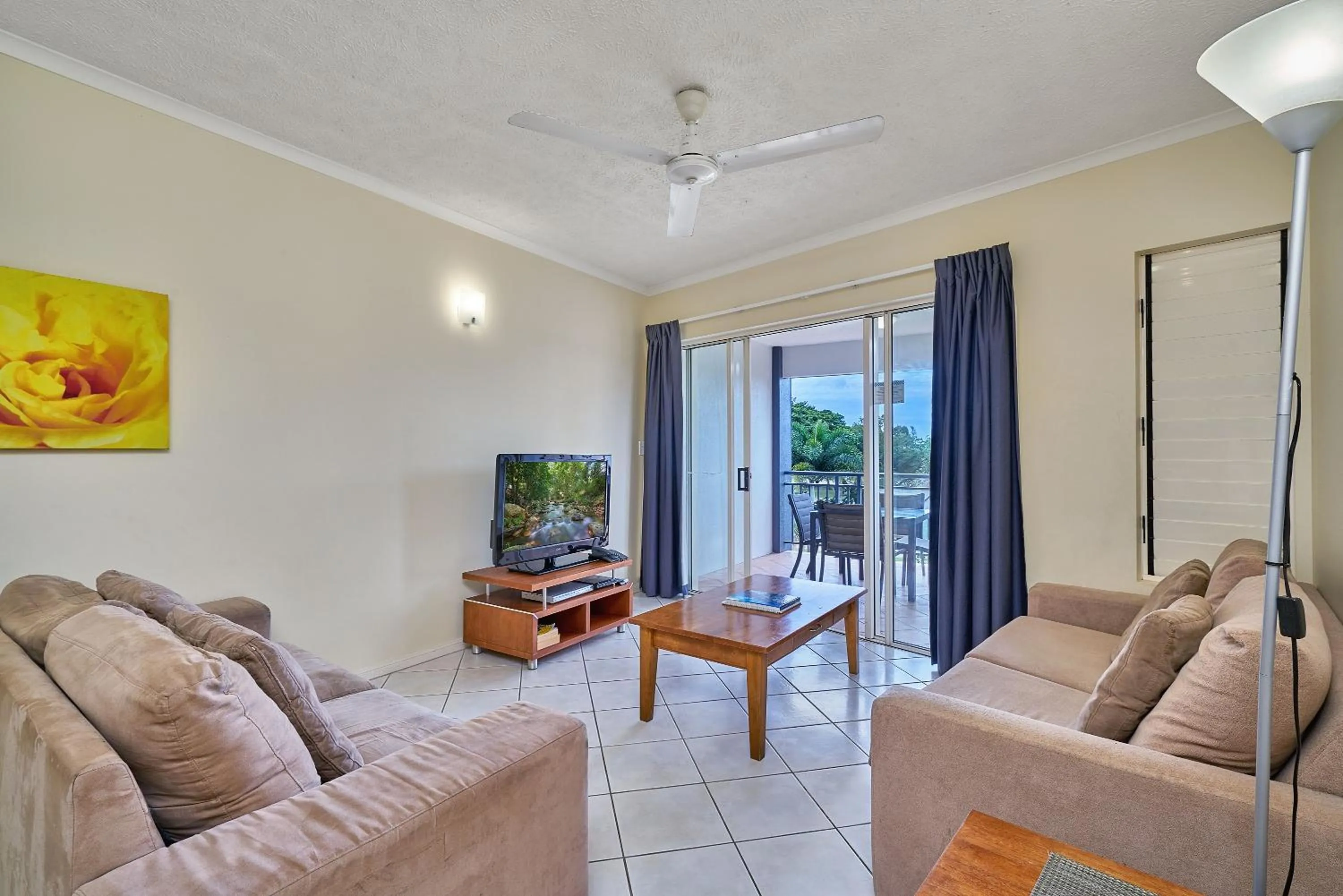 Living room in North Cove Waterfront Suites