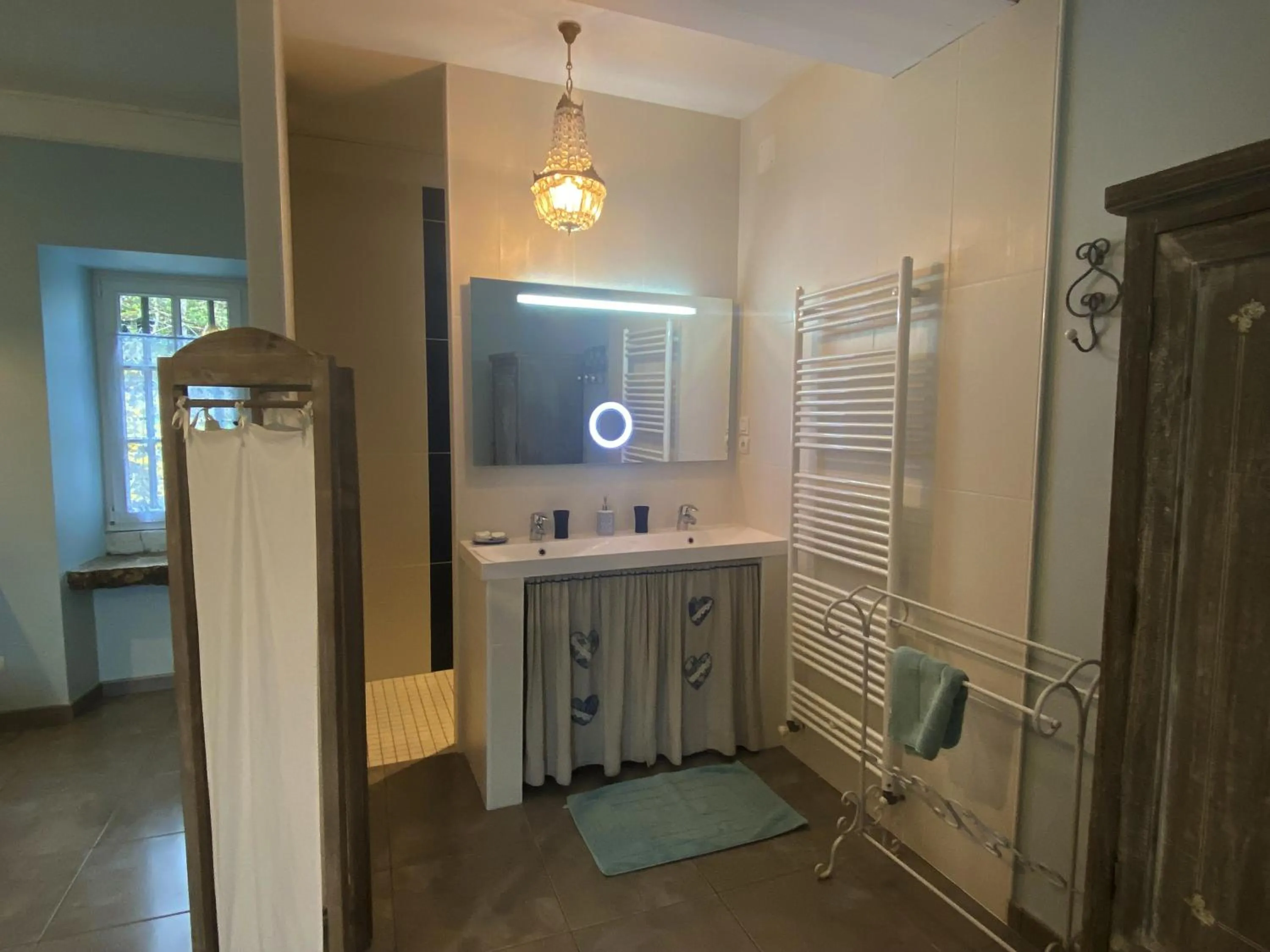 Bathroom in Domaine Les Bertrands