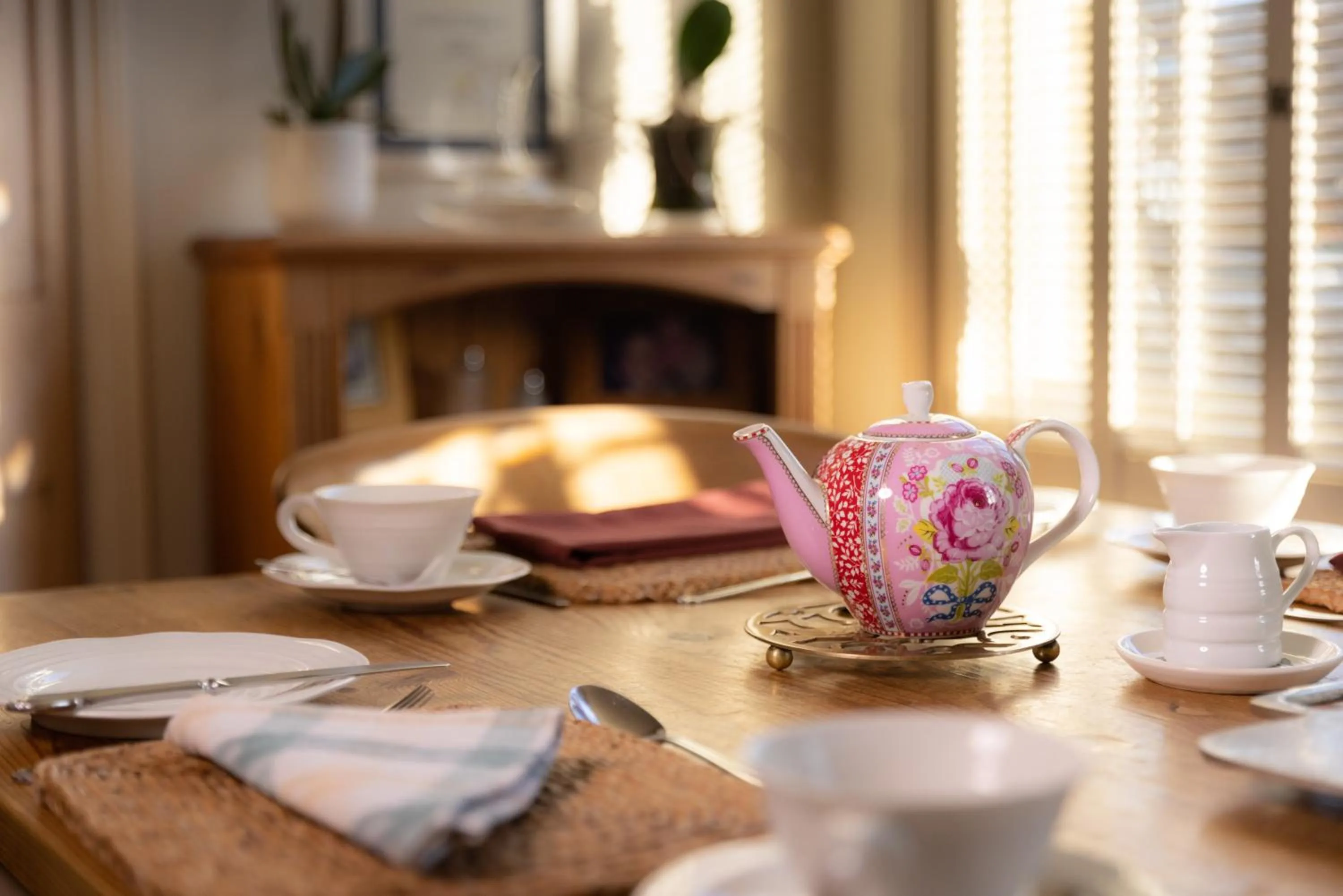 Breakfast in Britannia House