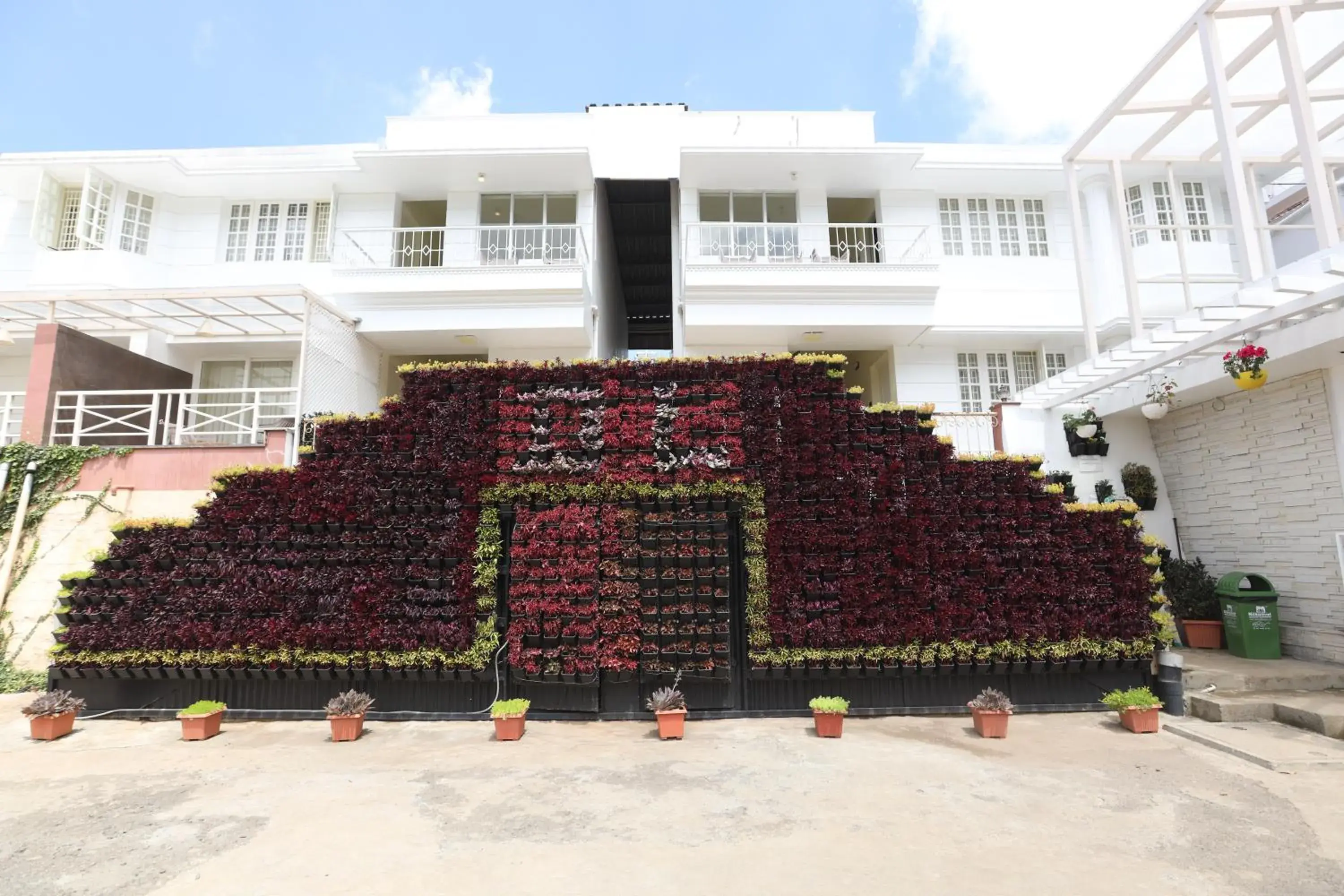 Property building in Delightz Inn Property building in Delightz Inn