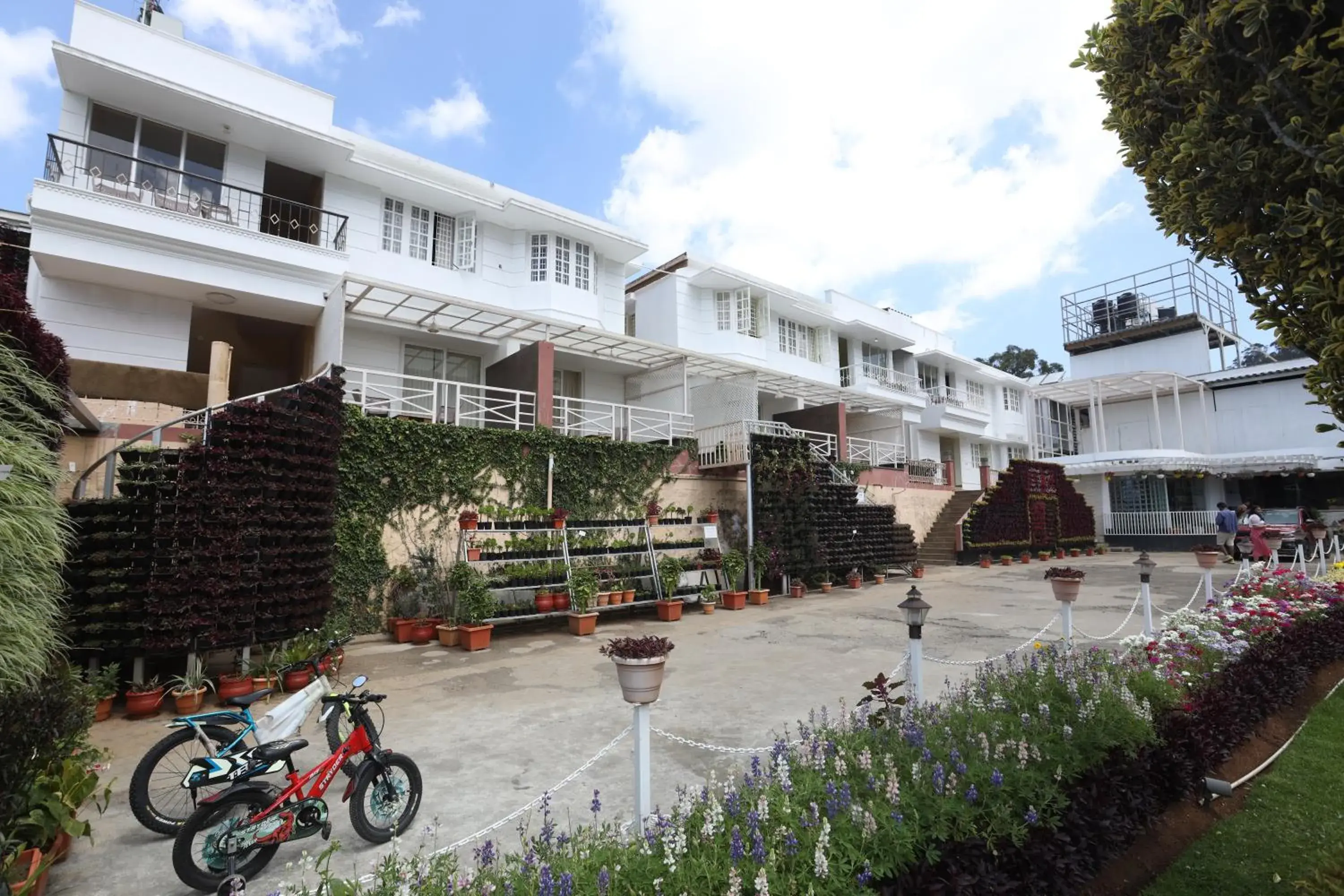 Property building in Delightz Inn Property building in Delightz Inn