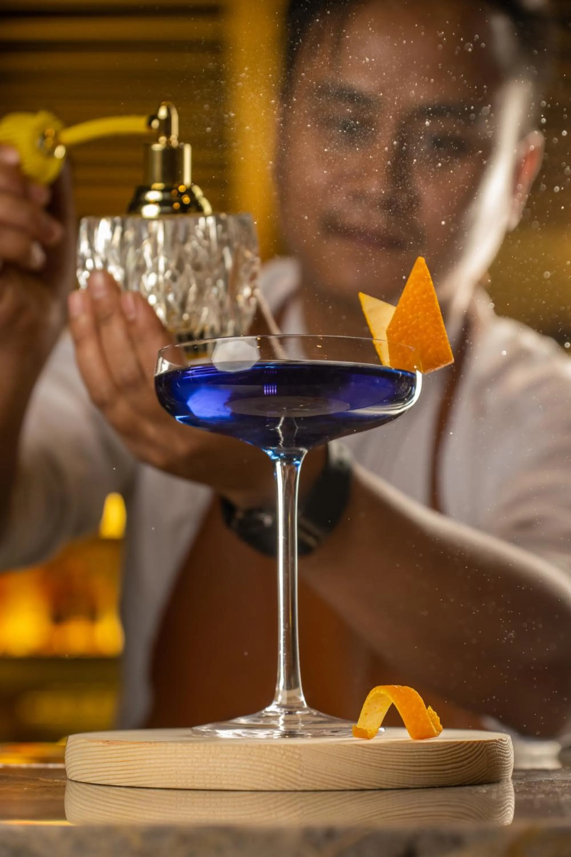 Lounge or bar in 37th Crescent Hotel Bengaluru