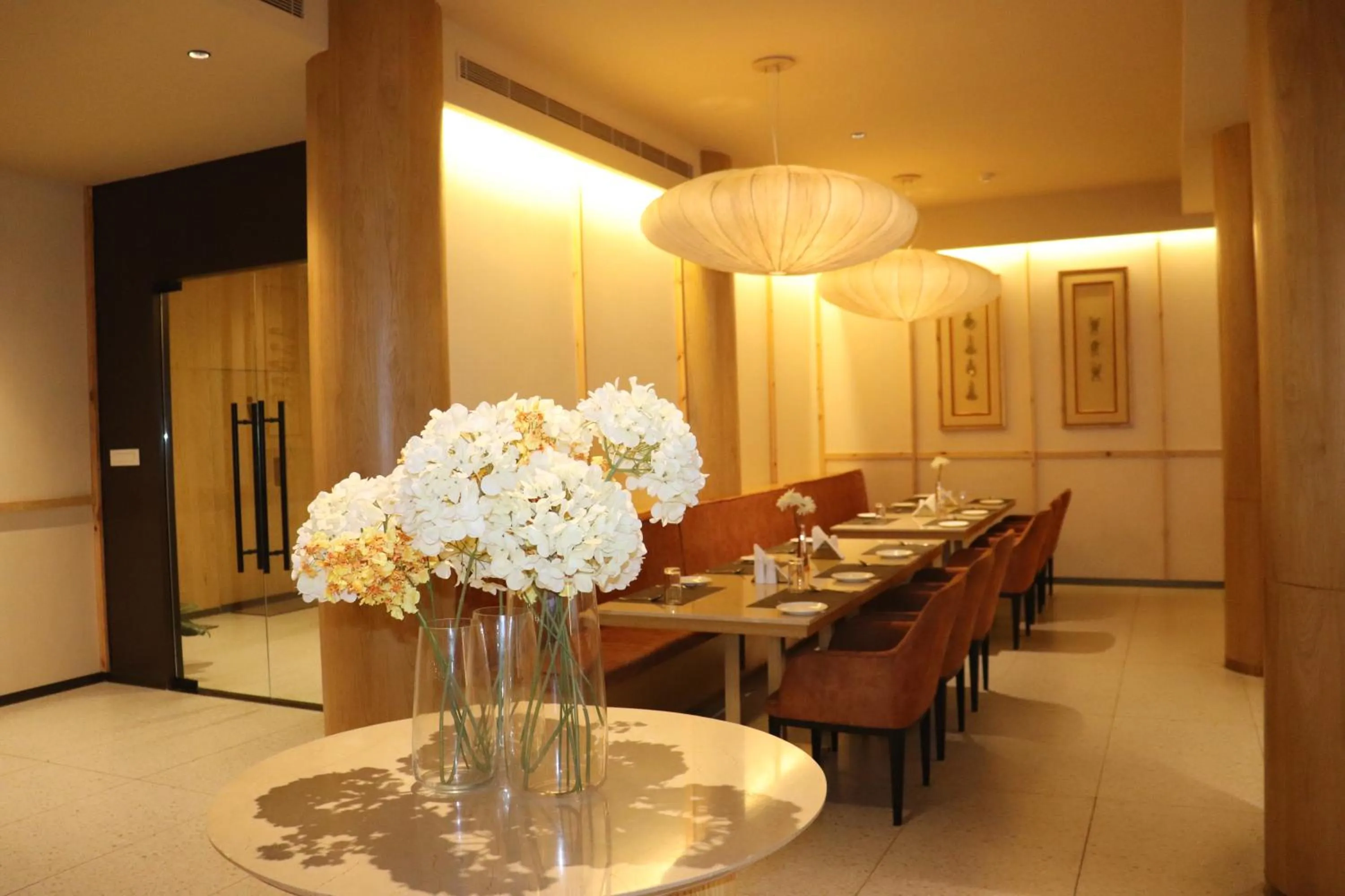 Restaurant/places to eat in 37th Crescent Hotel Bengaluru