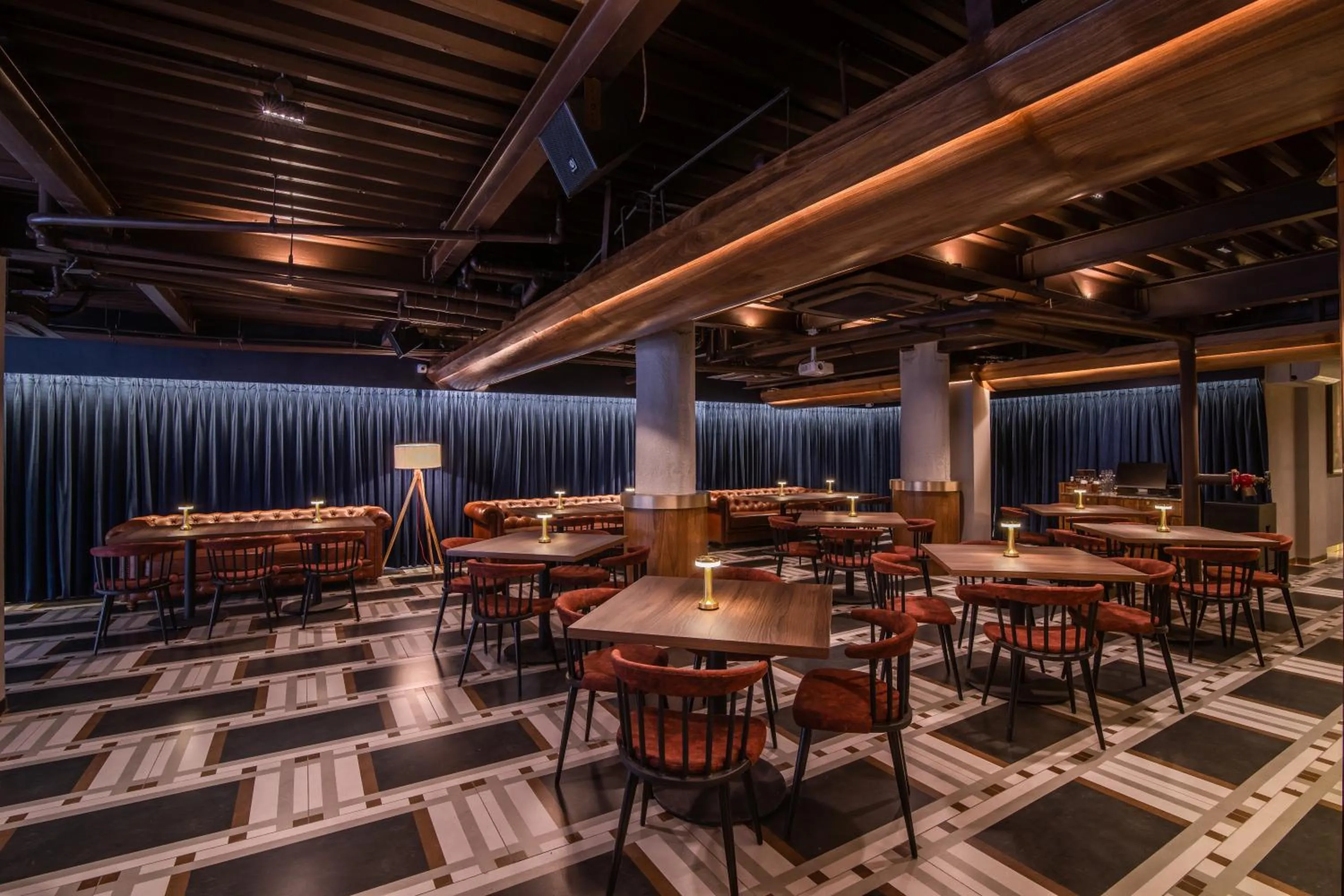 Lounge or bar in 37th Crescent Hotel Bengaluru