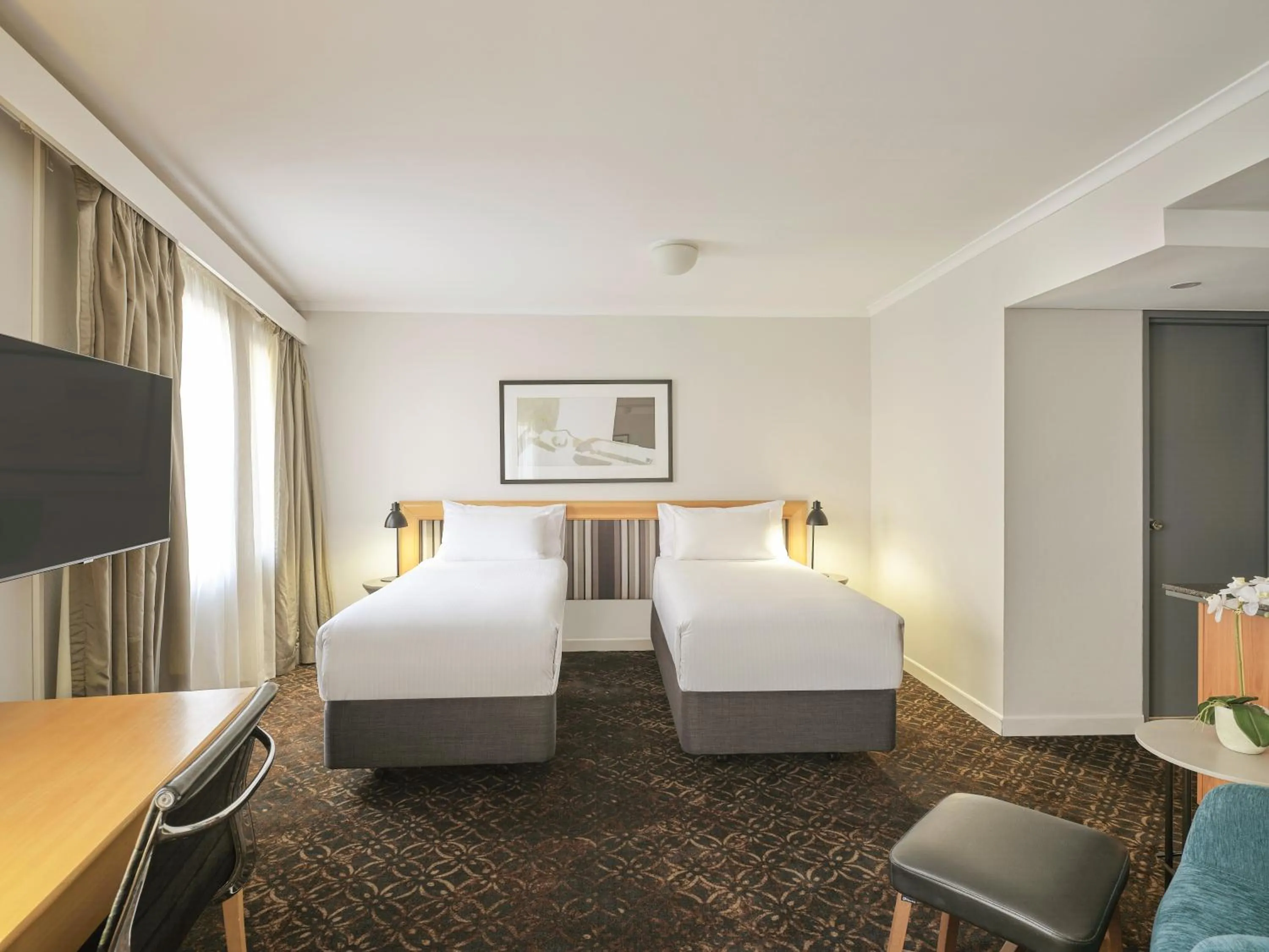 Bed in Rendezvous Hotel Sydney The Rocks