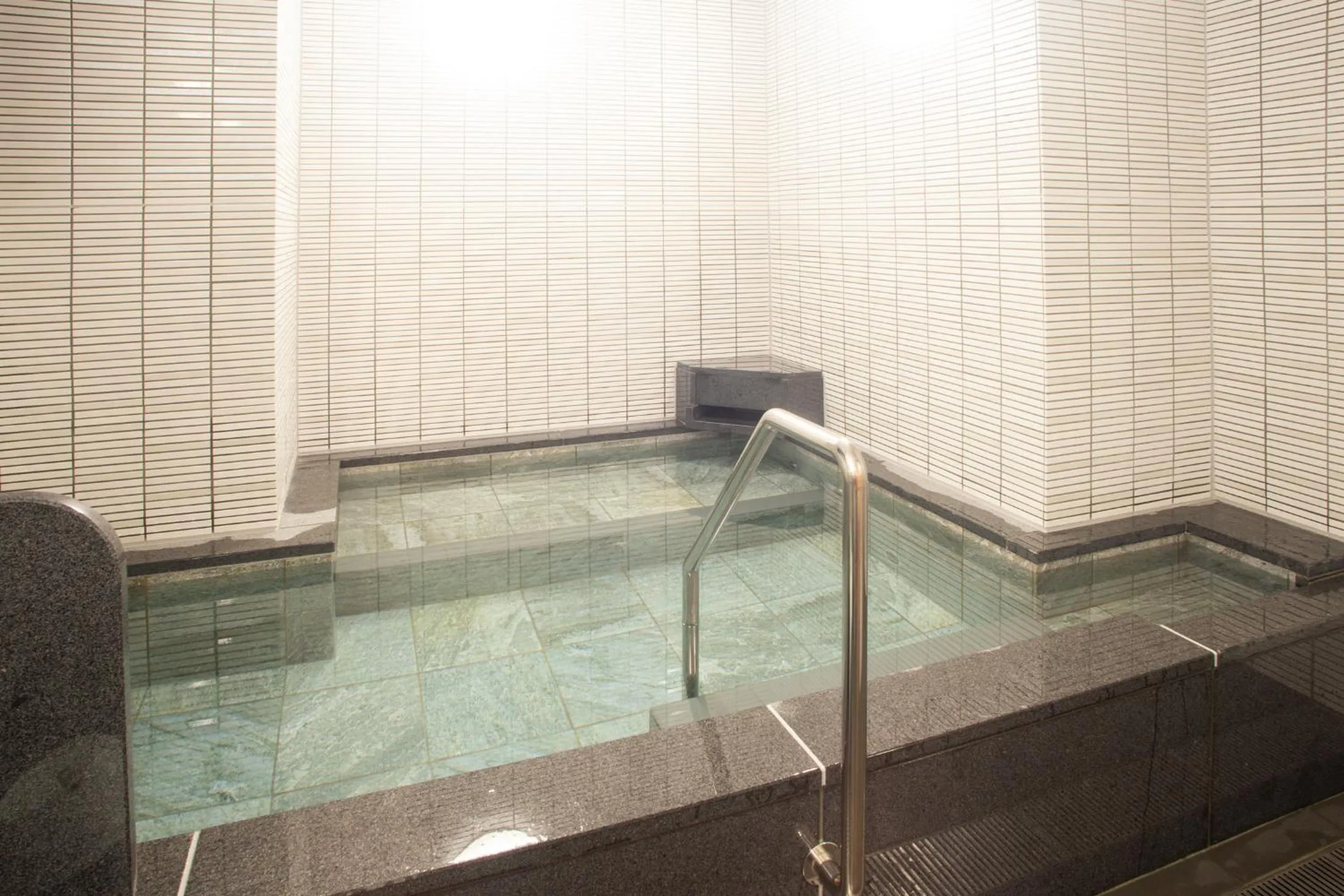 Hot Tub in Hotel Kuretakeso Hiroshima Otemachi