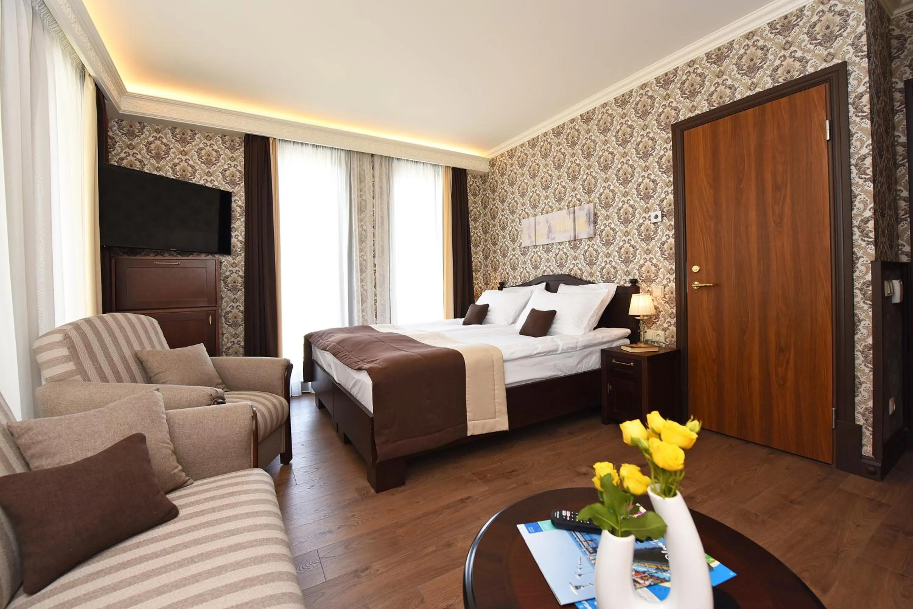 Bed in KEY for REST