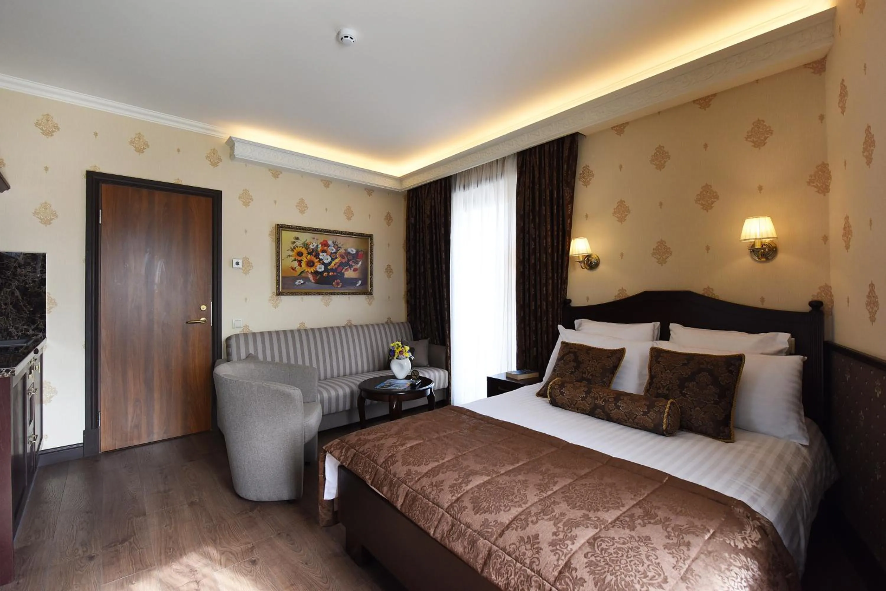 Bed in KEY for REST
