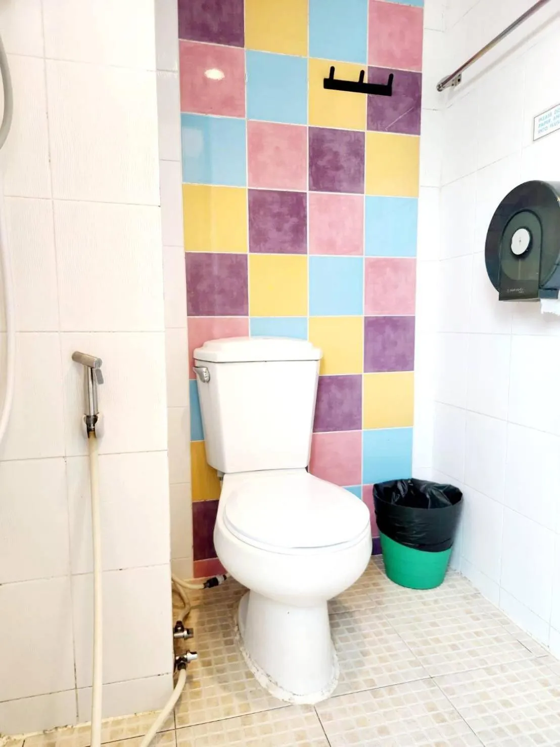 Shower in Casa Picasso Near Chabad House