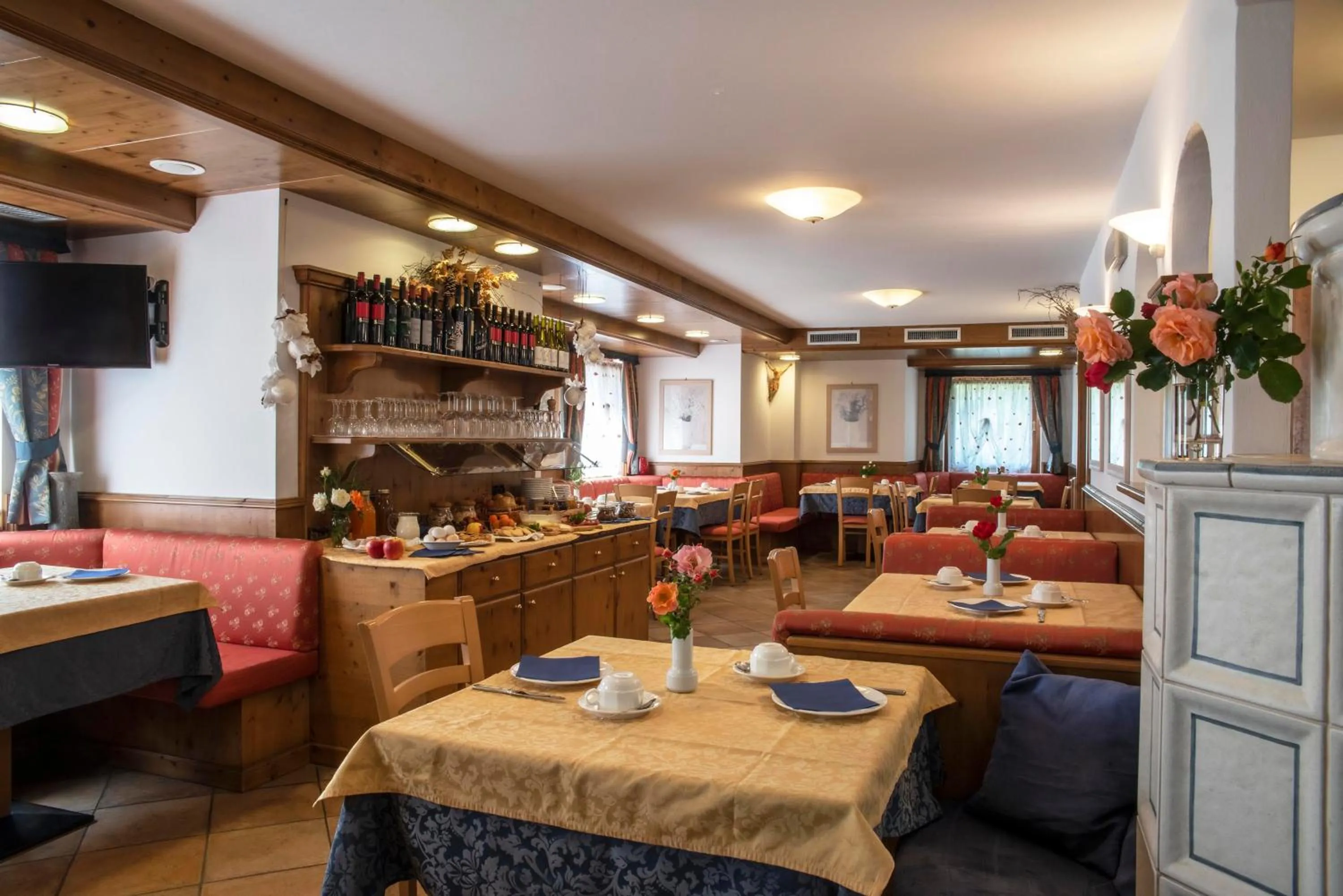 Restaurant/places to eat in Hotel Chalet Genziana