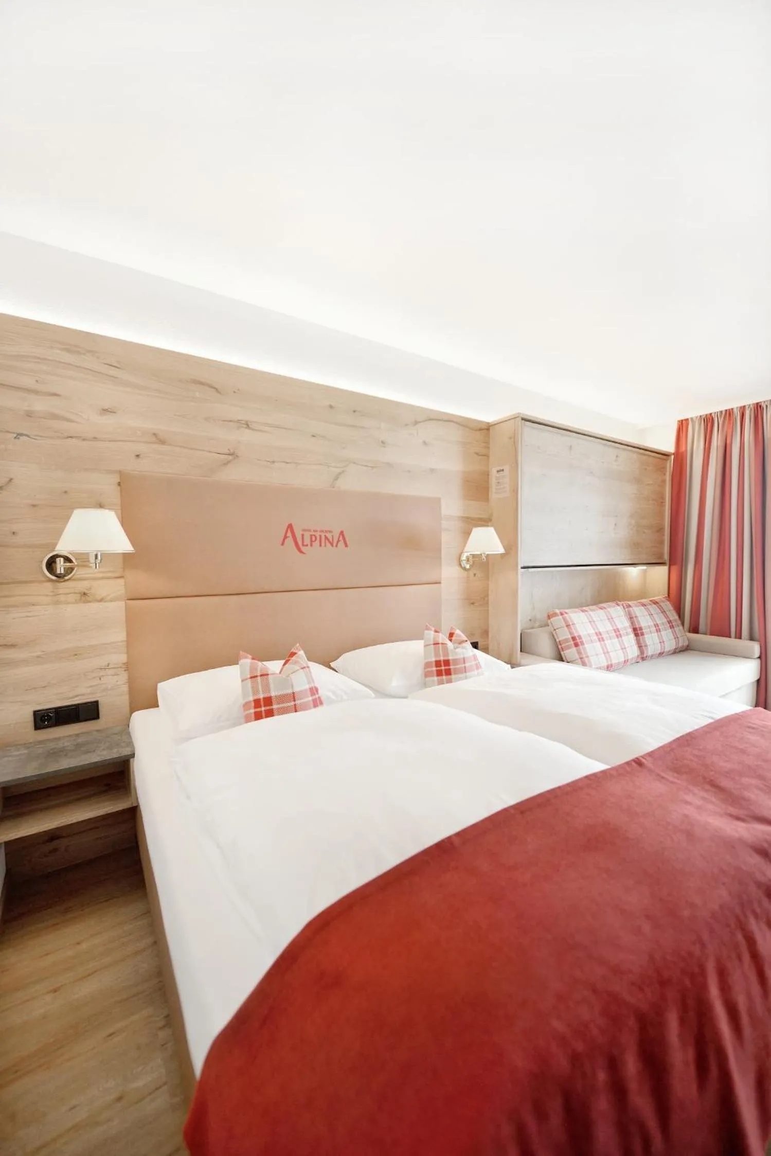 Bed in Hotel Alpina Superior