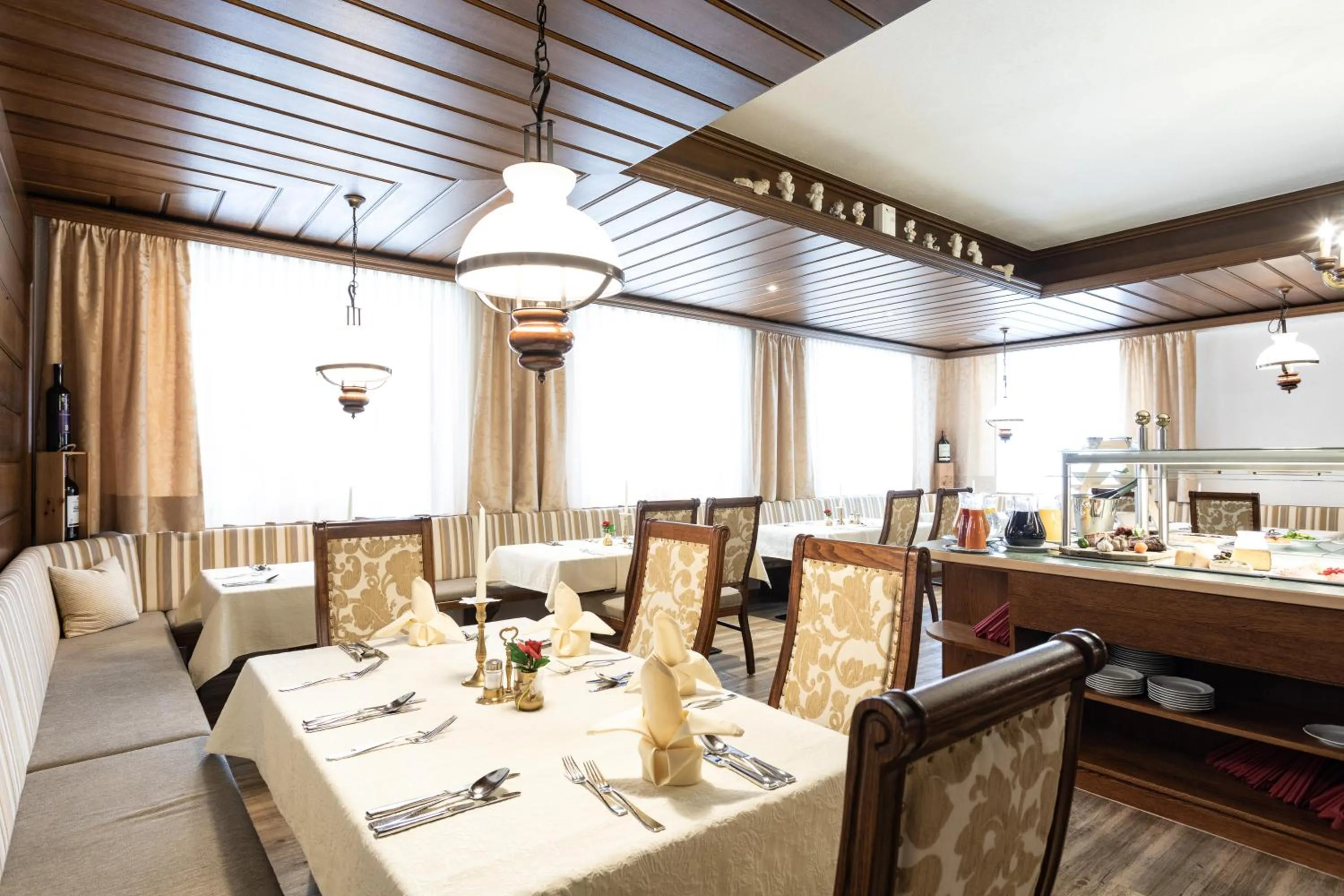 Restaurant/places to eat in Hotel Alpina Superior