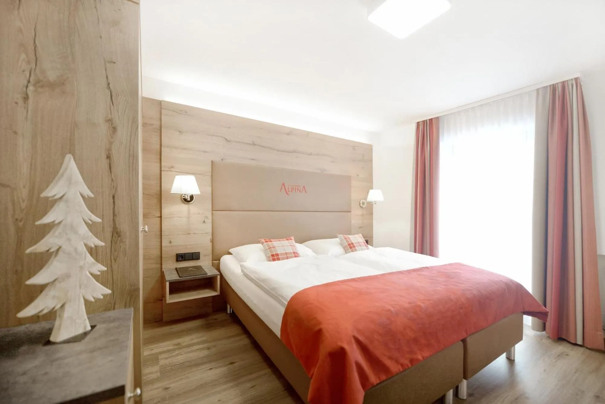 Bed in Hotel Alpina Superior