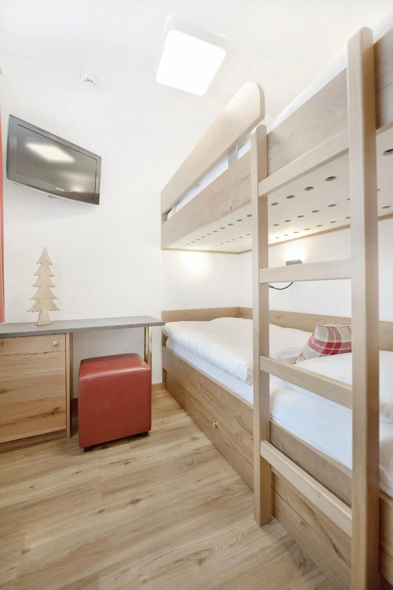 Bed in Hotel Alpina Superior