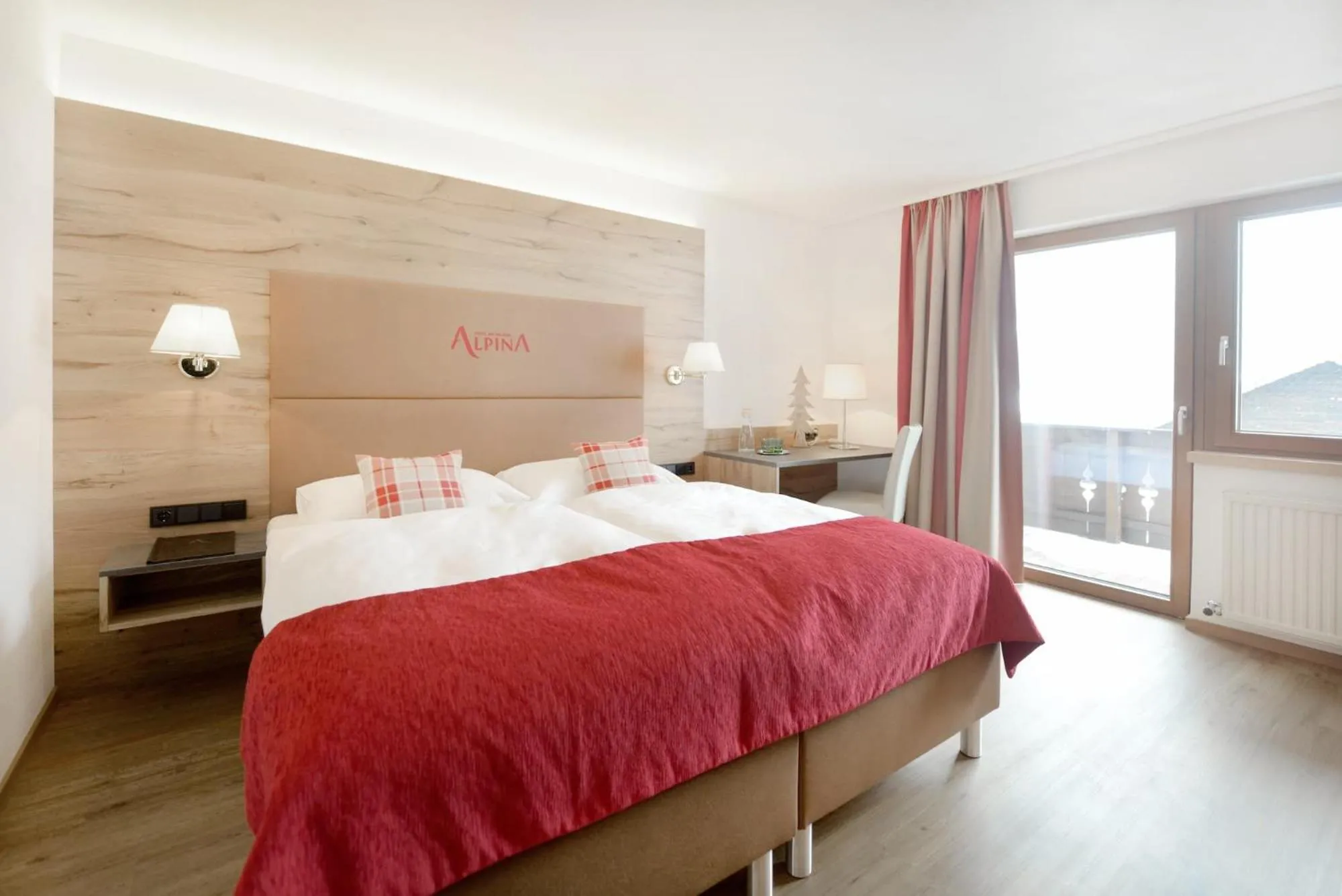 Bed in Hotel Alpina Superior