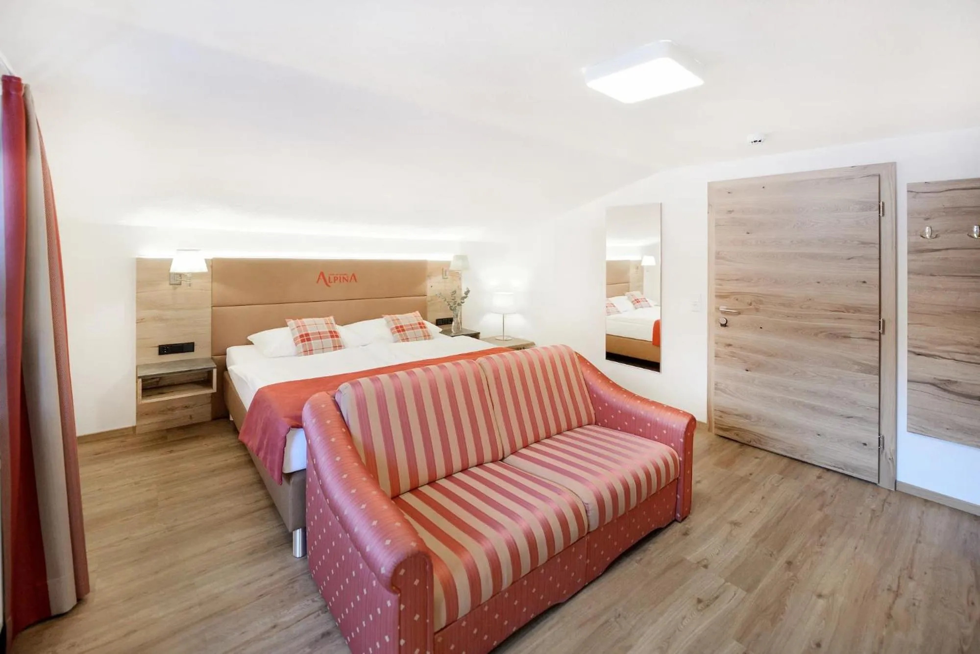 Bed in Hotel Alpina Superior
