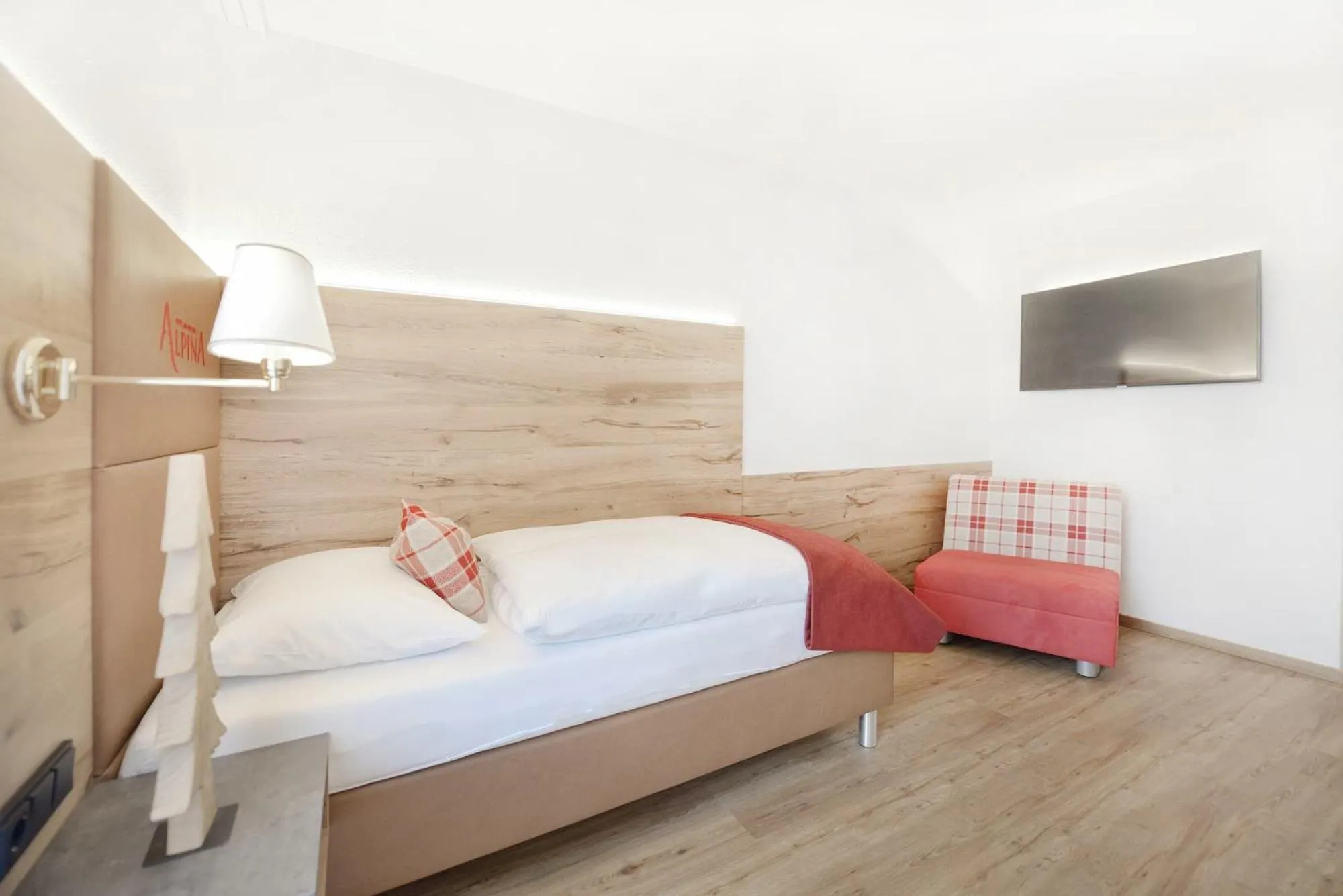 Bed in Hotel Alpina Superior