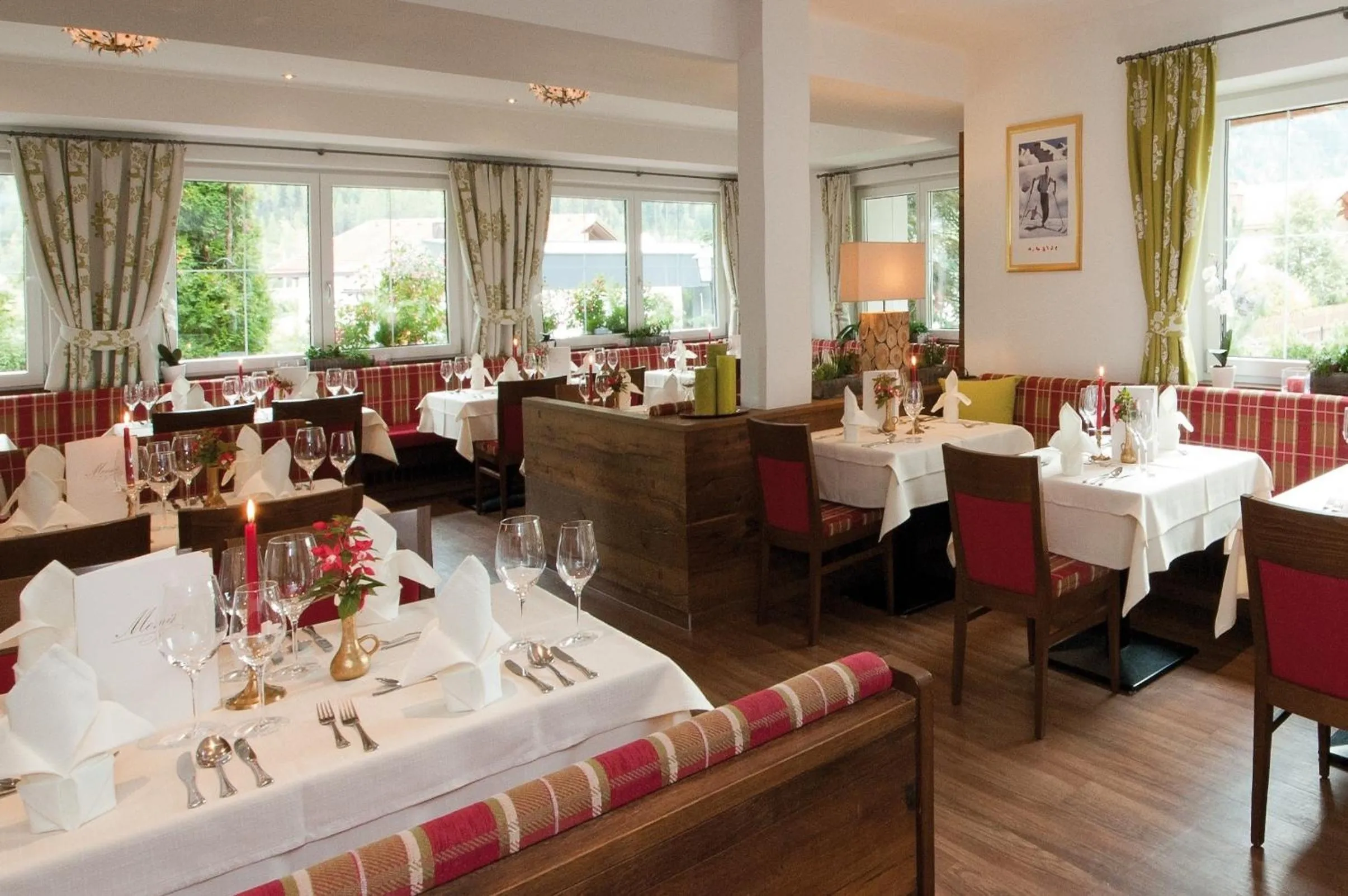 Restaurant/places to eat in Hotel Pettneuerhof