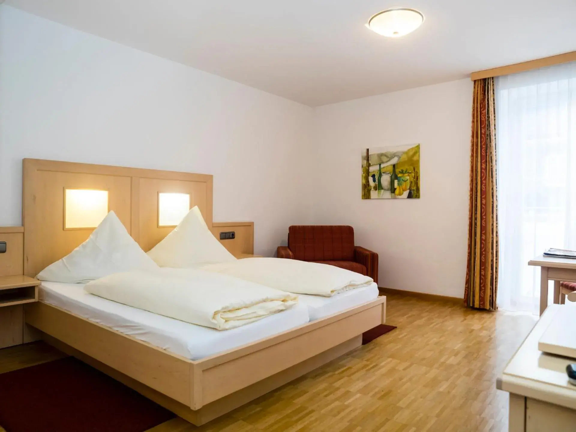 Comfort Double Room in Weingutshotel Piesporter Goldtröpfchen Comfort Double Room in Weingutshotel Piesporter Goldtröpfchen