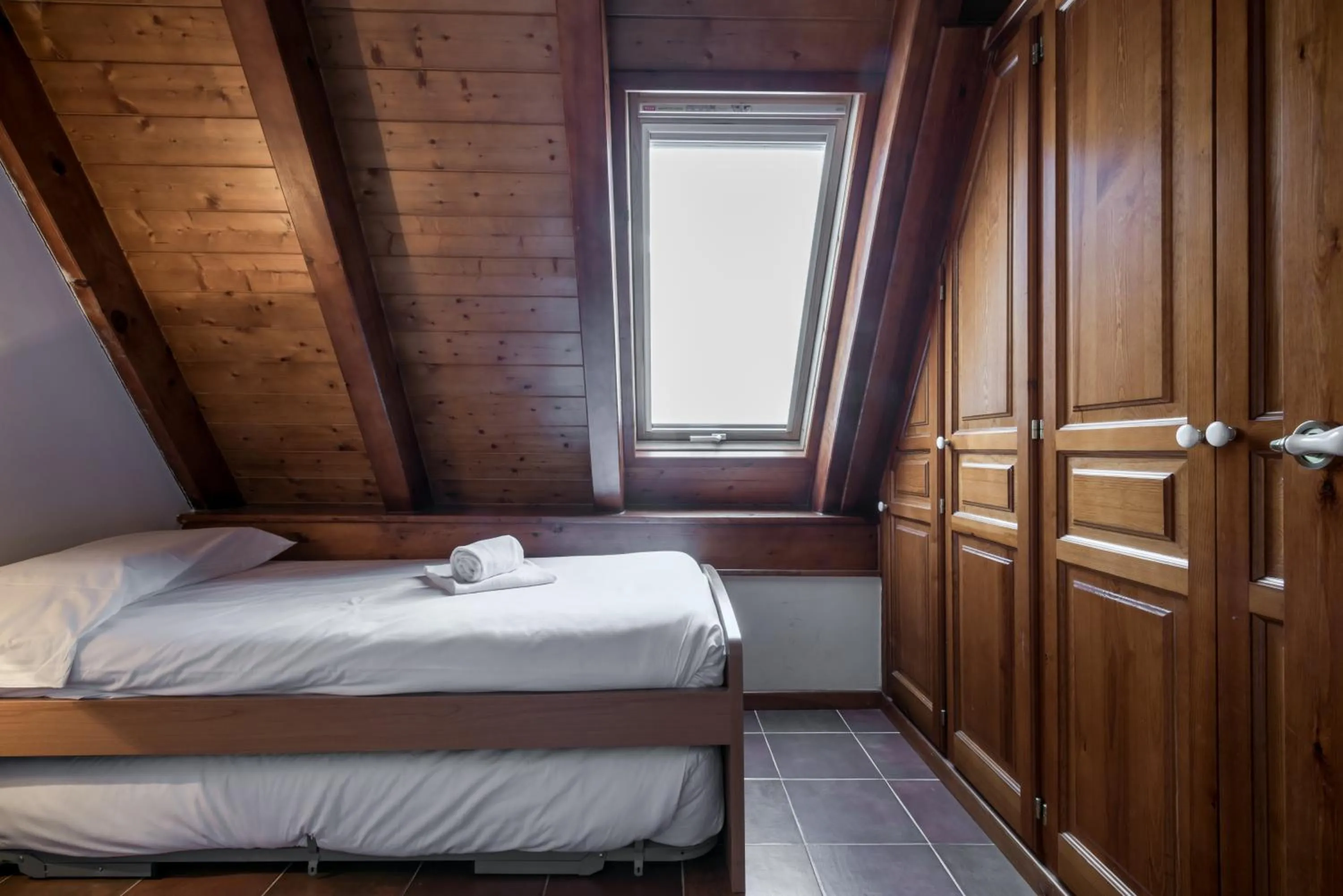 Photo of the whole room, Bed in Apartamentos SNÖ Mont Romies Unhola