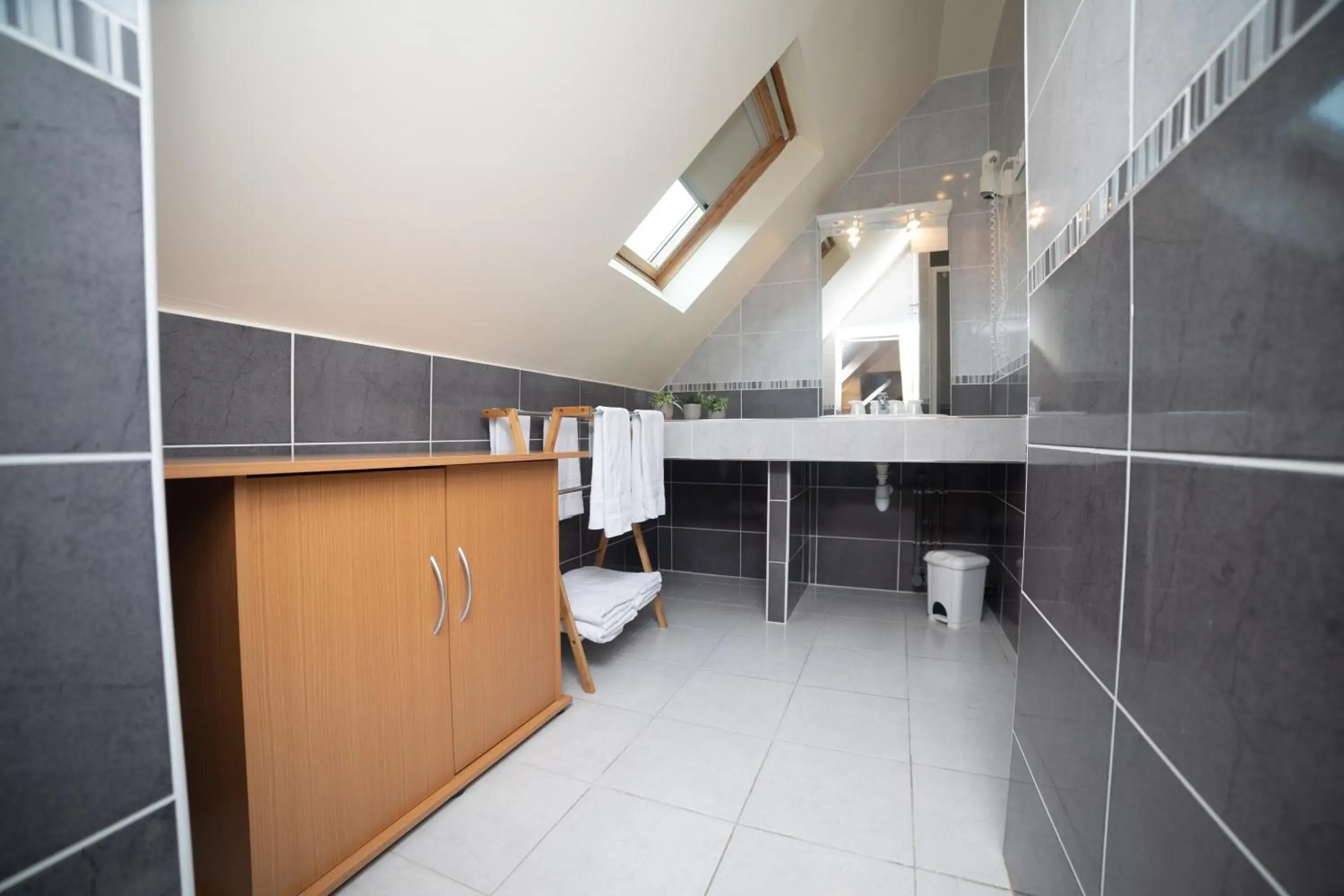 Logis-Hôtel & Restaurant LE CARNOT Logis-Hôtel & Restaurant LE CARNOT