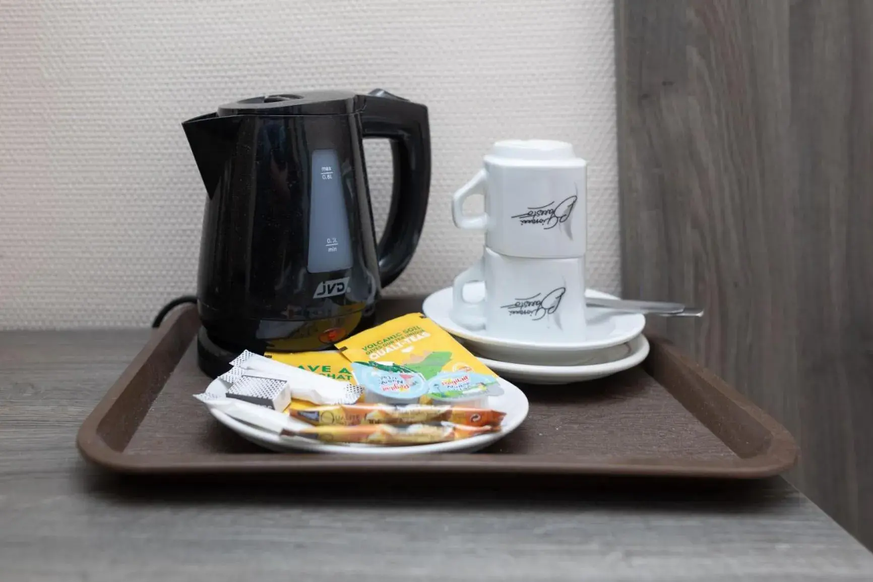 Logis-Hôtel & Restaurant LE CARNOT Logis-Hôtel & Restaurant LE CARNOT