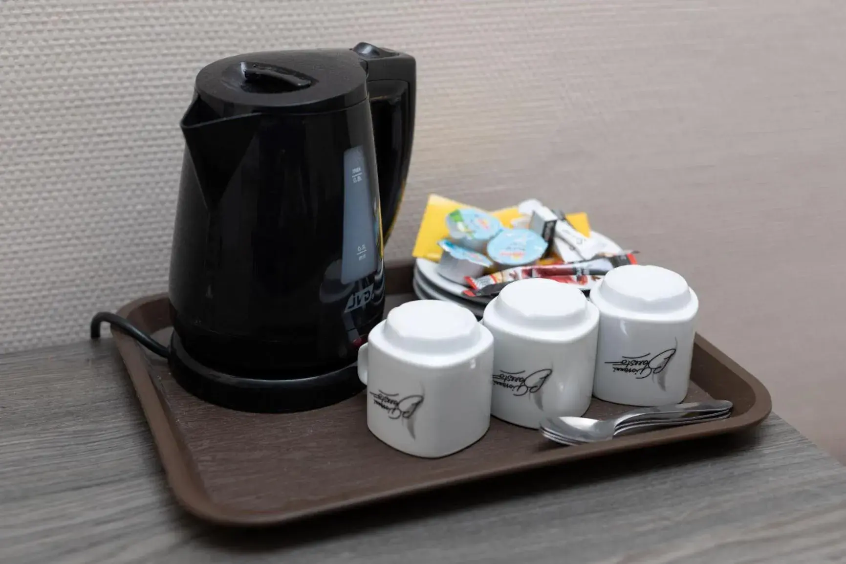 Logis-Hôtel & Restaurant LE CARNOT Logis-Hôtel & Restaurant LE CARNOT