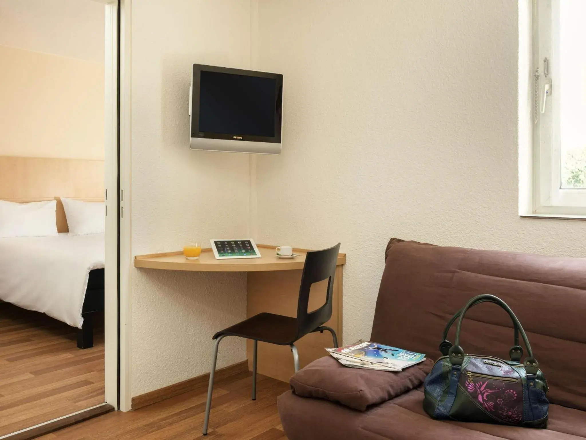 Bedroom, Bed in ibis Nogent Sur Marne RÉNOVÉ EN 2025 Bedroom, Bed in ibis Nogent Sur Marne RÉNOVÉ EN 2025