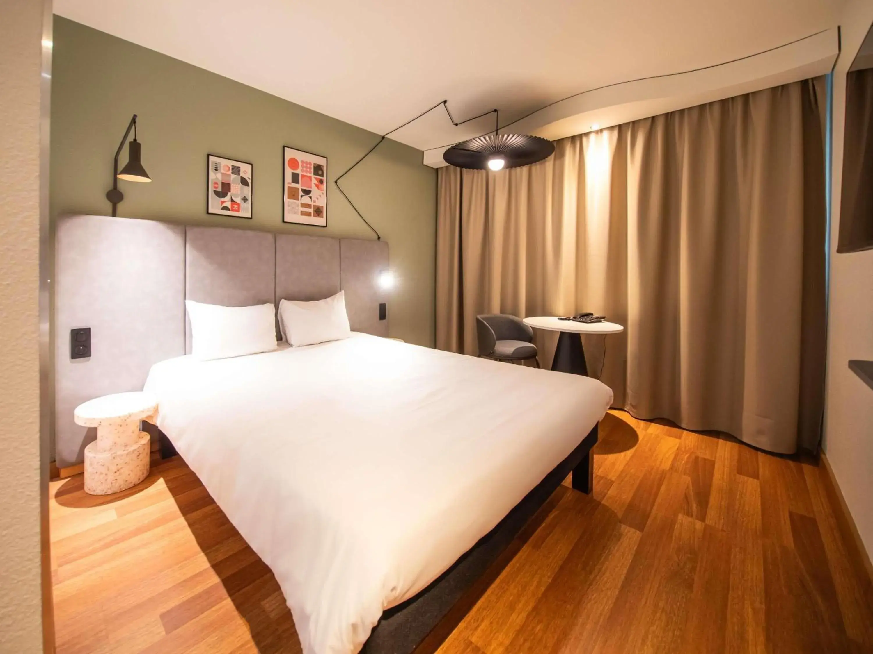 Bedroom, Bed in ibis Nogent Sur Marne RÉNOVÉ EN 2025 Bedroom, Bed in ibis Nogent Sur Marne RÉNOVÉ EN 2025