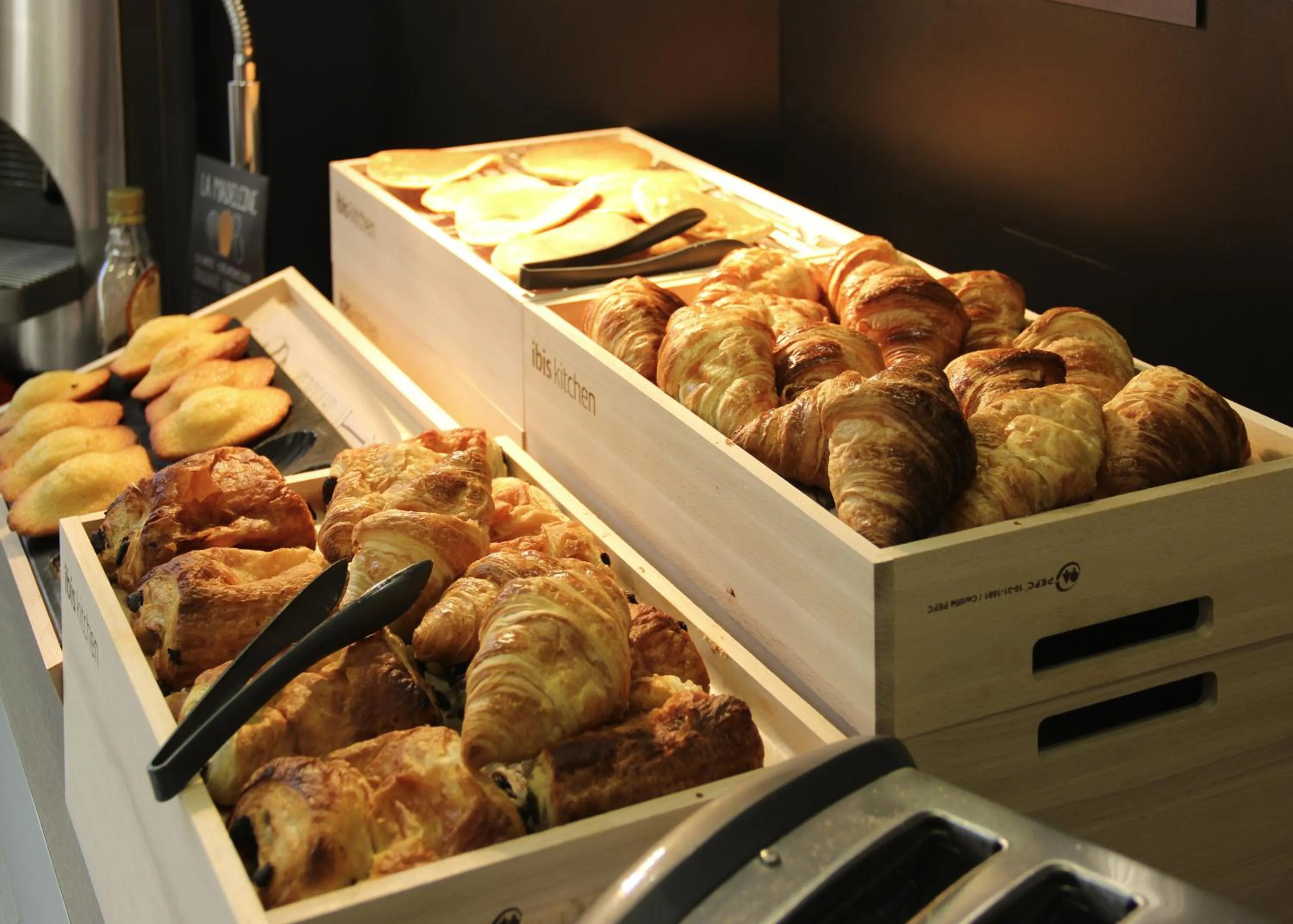 Buffet breakfast in ibis Nogent Sur Marne RÉNOVÉ EN 2025