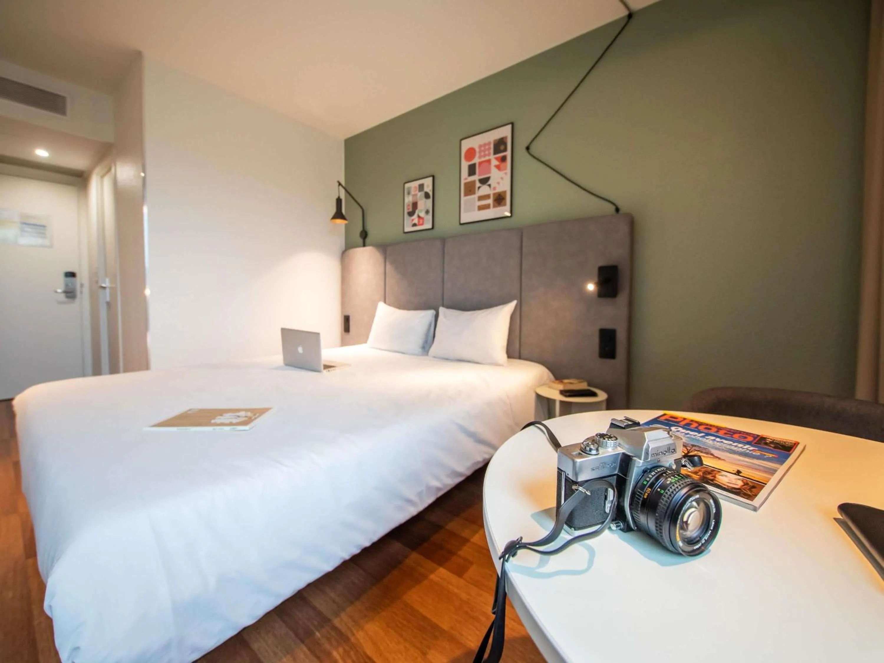 Bedroom, Bed in ibis Nogent Sur Marne RÉNOVÉ EN 2025