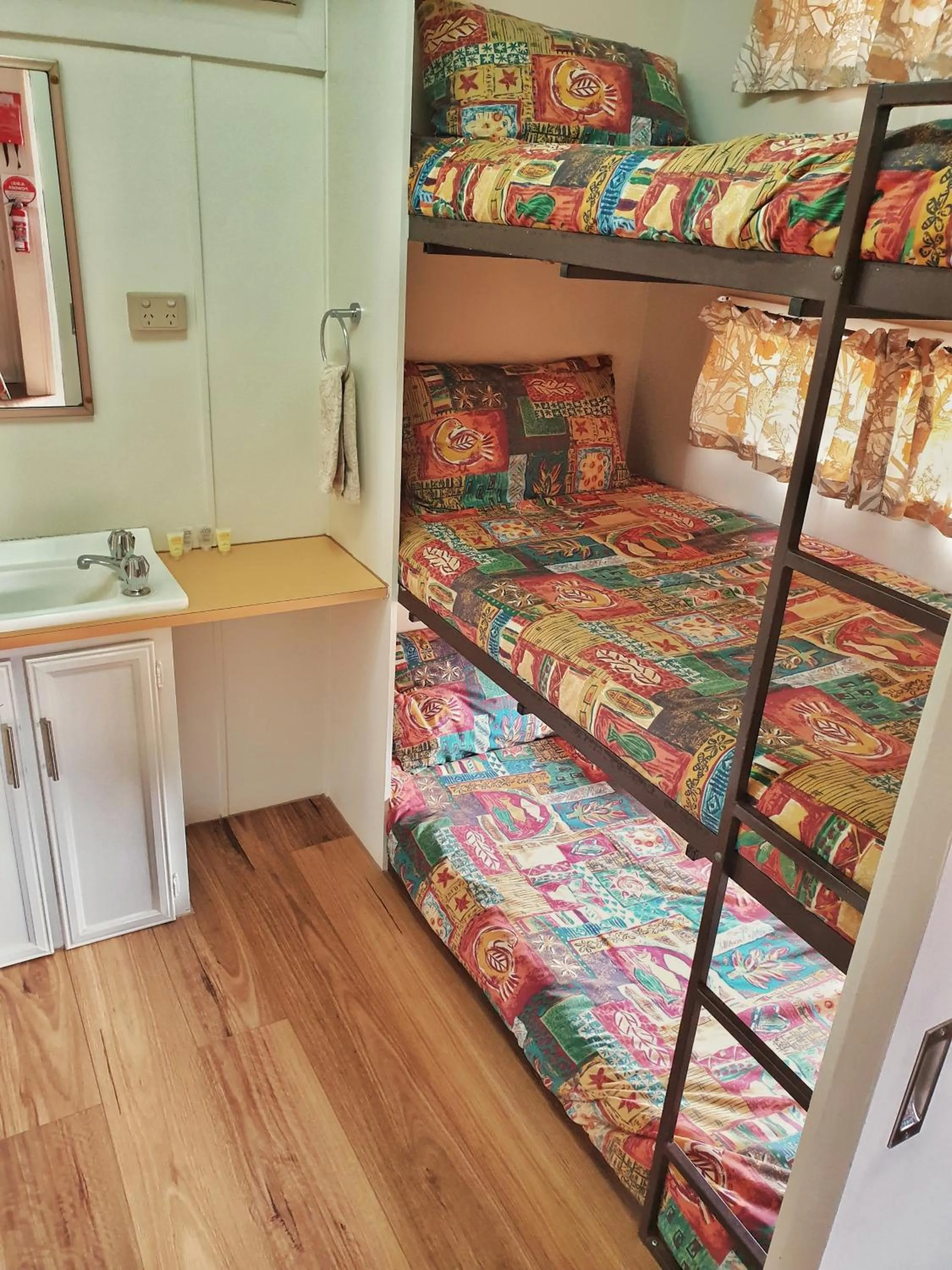 Bedroom, Bed in Skytrek Willow Springs Station