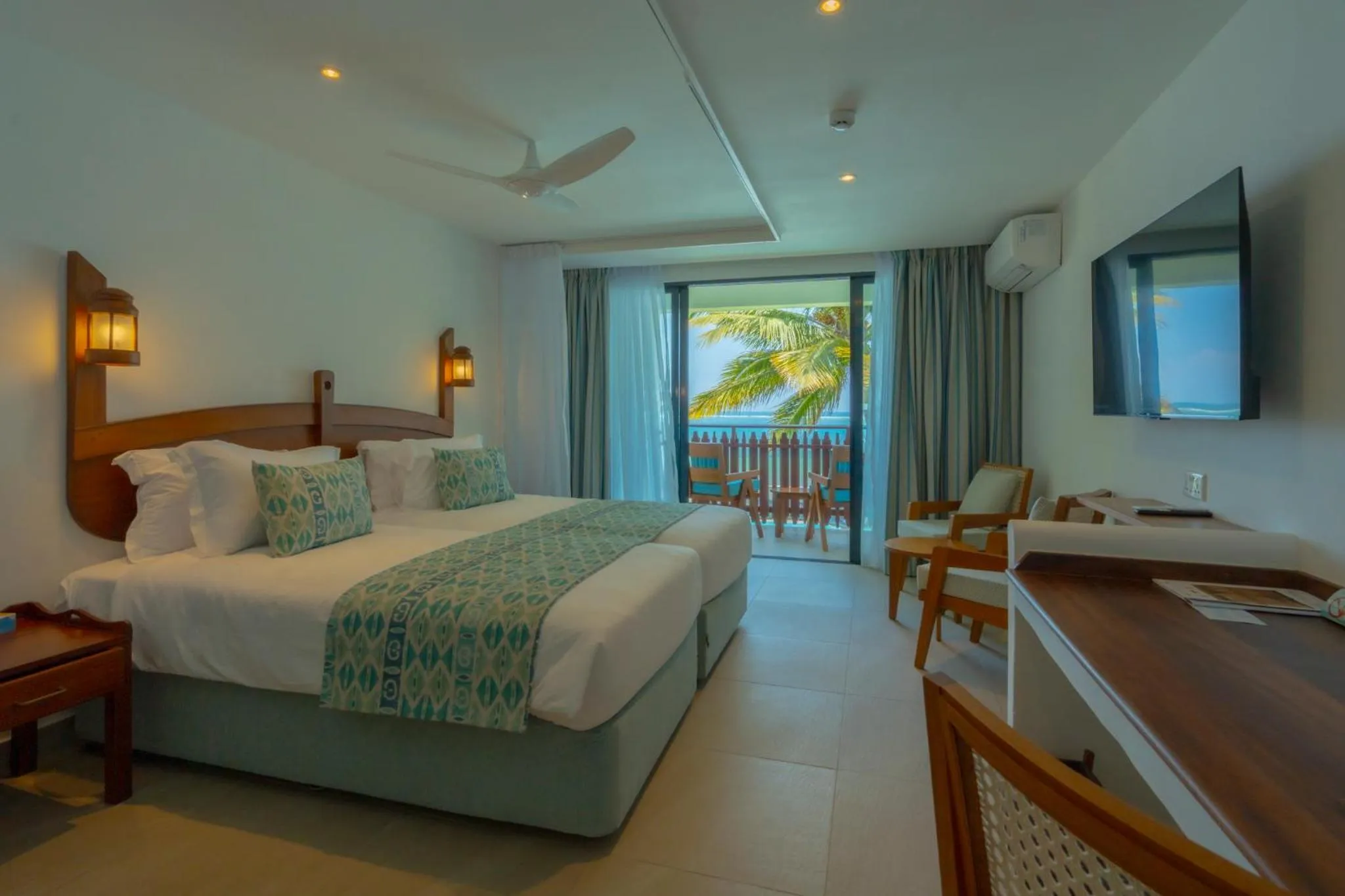 Bed in Voyager Beach Resort