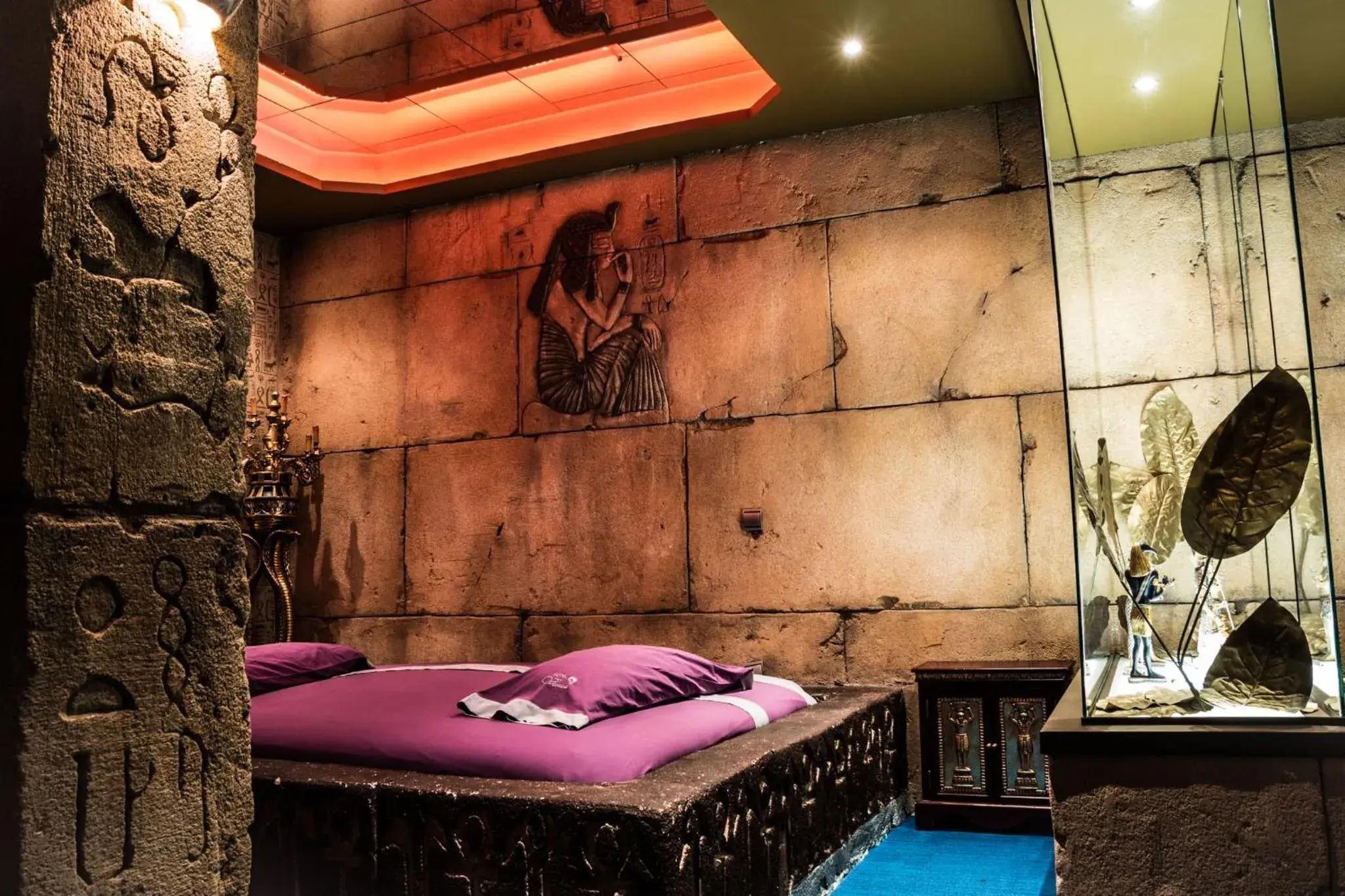 Suite with Private Pool in V Hotel Suite with Private Pool in V Hotel