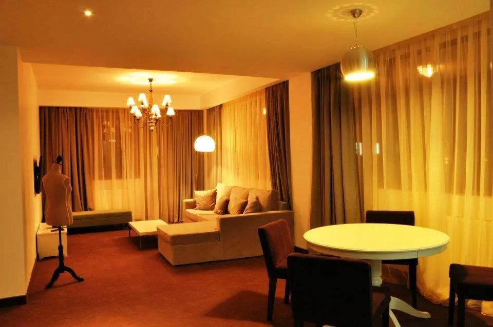 Living room, Bed in Apart Hotel Vlad Tepes