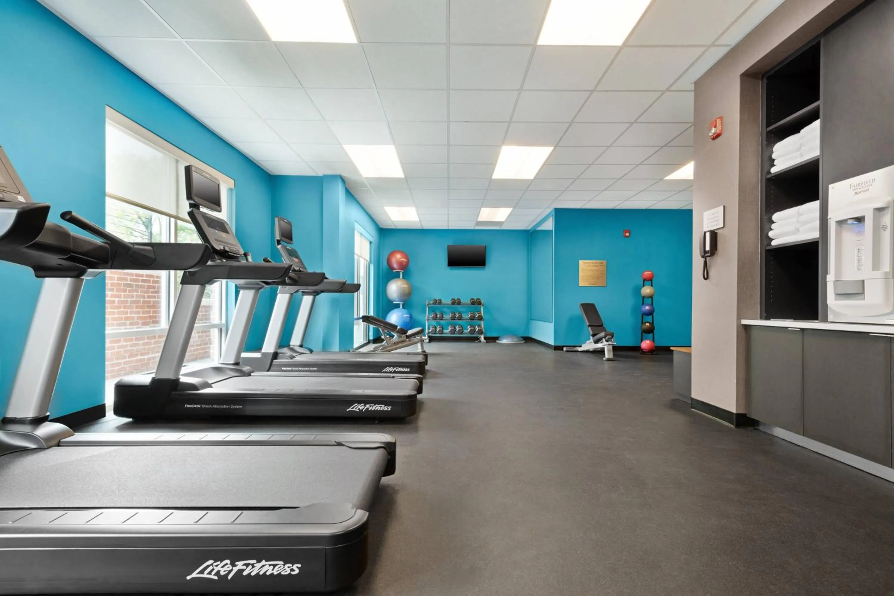 Fitness centre/facilities in Fairfield Inn & Suites by Marriott Charlottesville Downtown/University Area