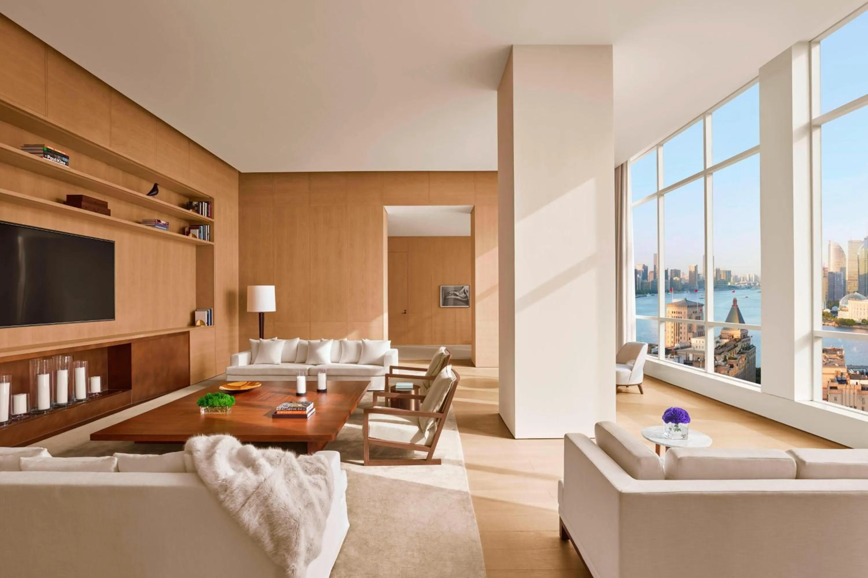 Photo of the whole room in The Shanghai EDITION