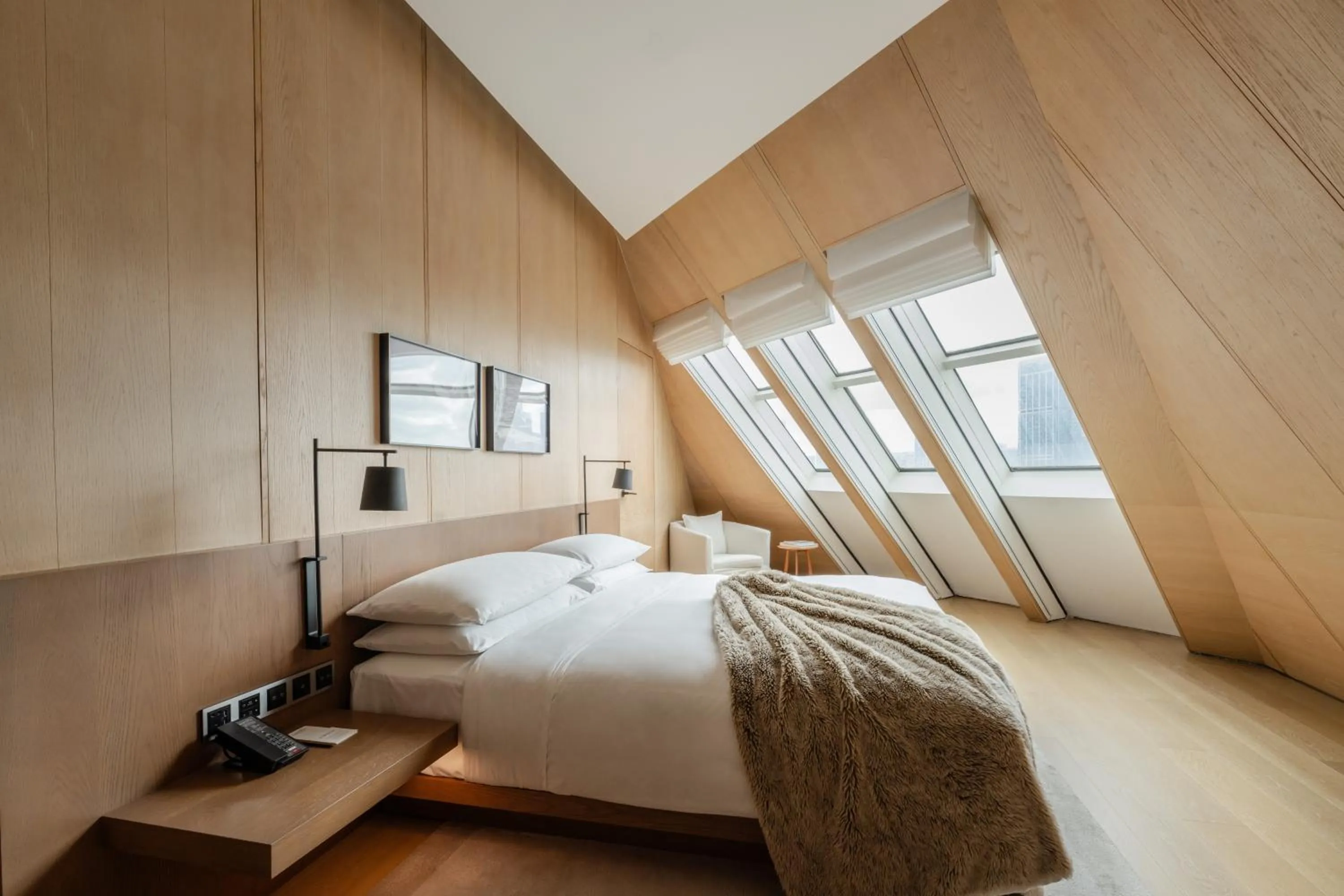 Bedroom, Bed in The Shanghai EDITION