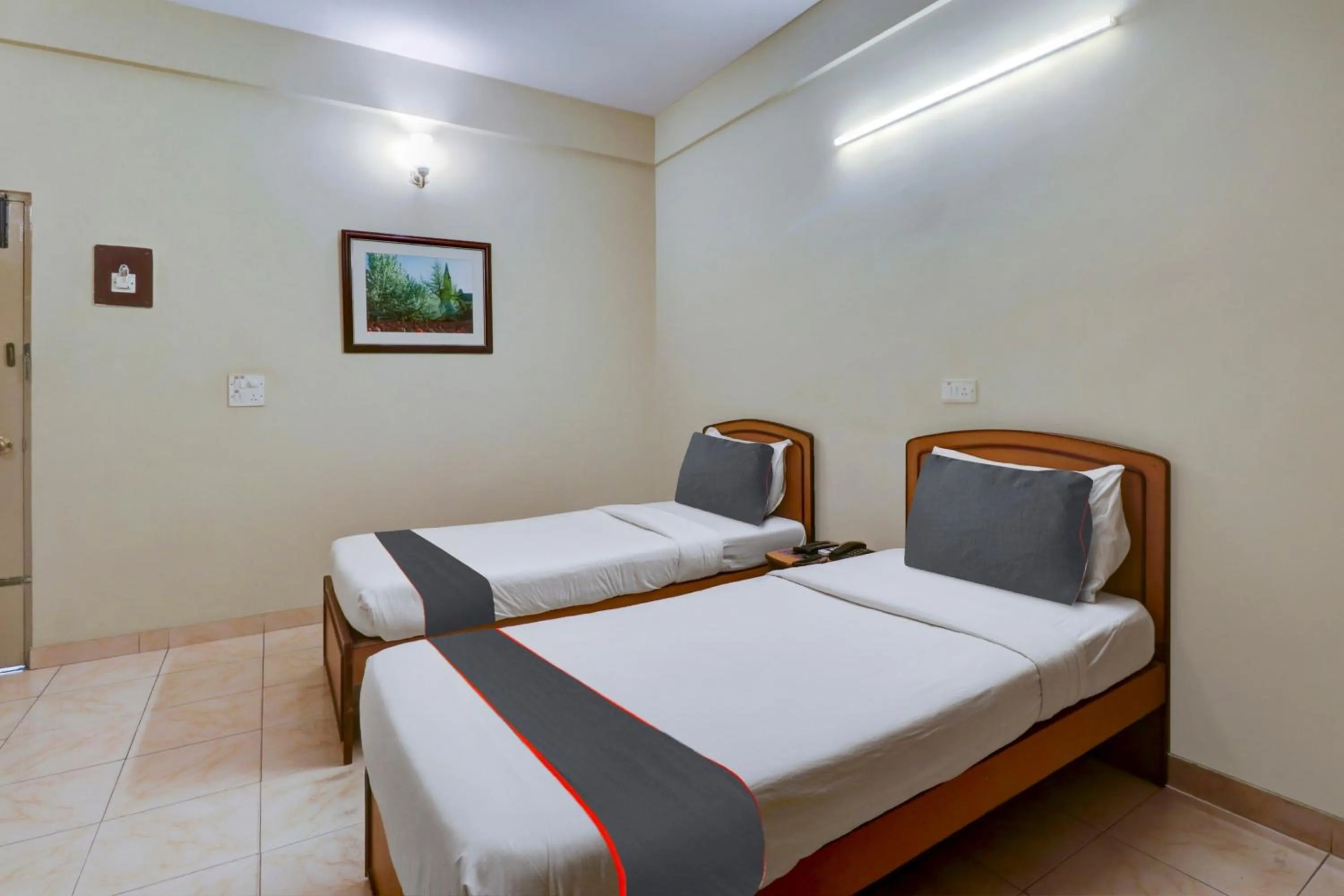 Bedroom, Bed in SUPER COLLECTION O GREEN VIEW HOMES Near Nexus